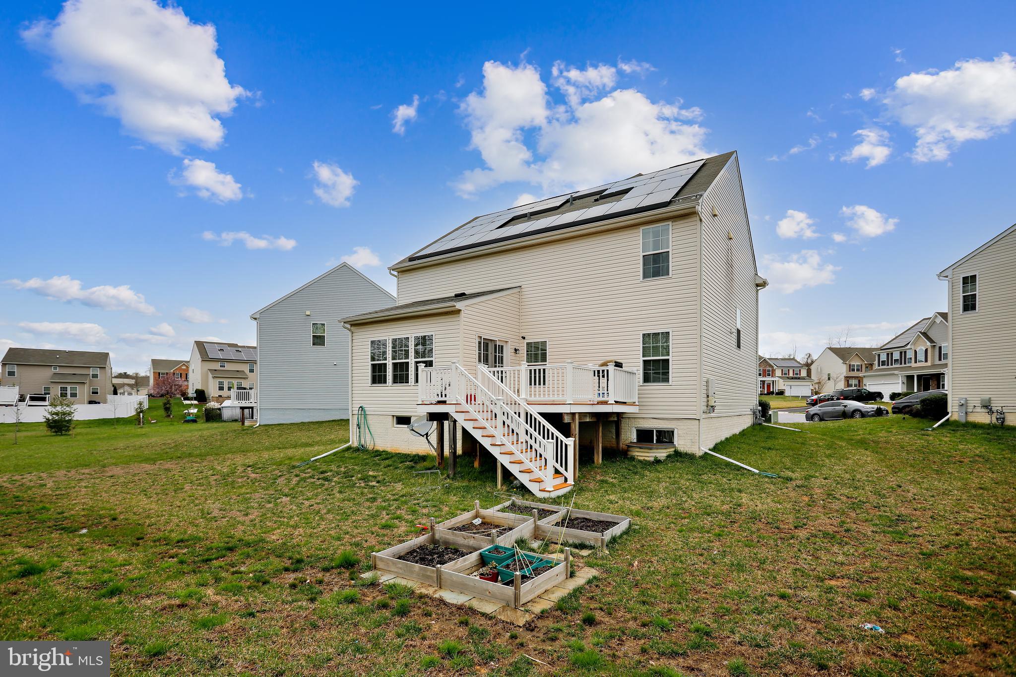 FIELDS AT ROCK GLENN - Residential