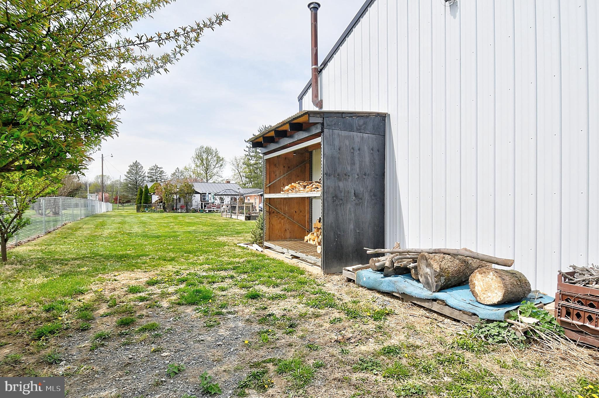 J WAYNE ADAMS - Residential