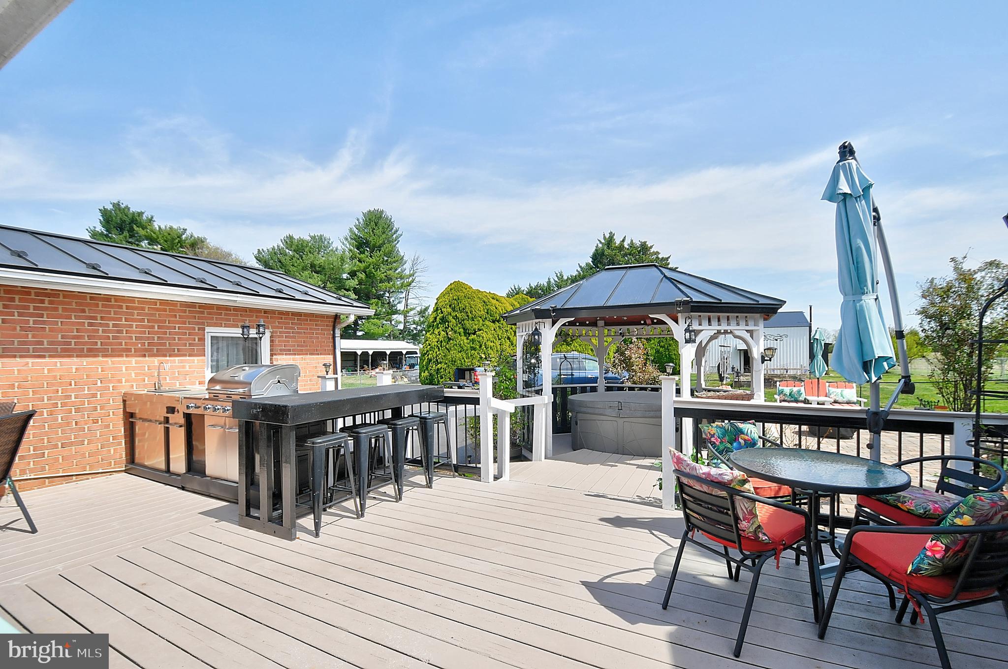 J WAYNE ADAMS - Residential