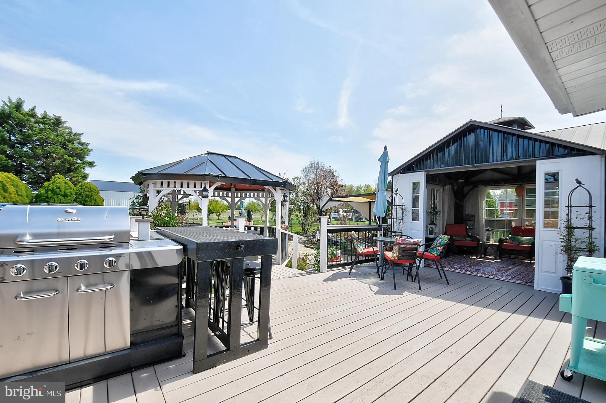 J WAYNE ADAMS - Residential