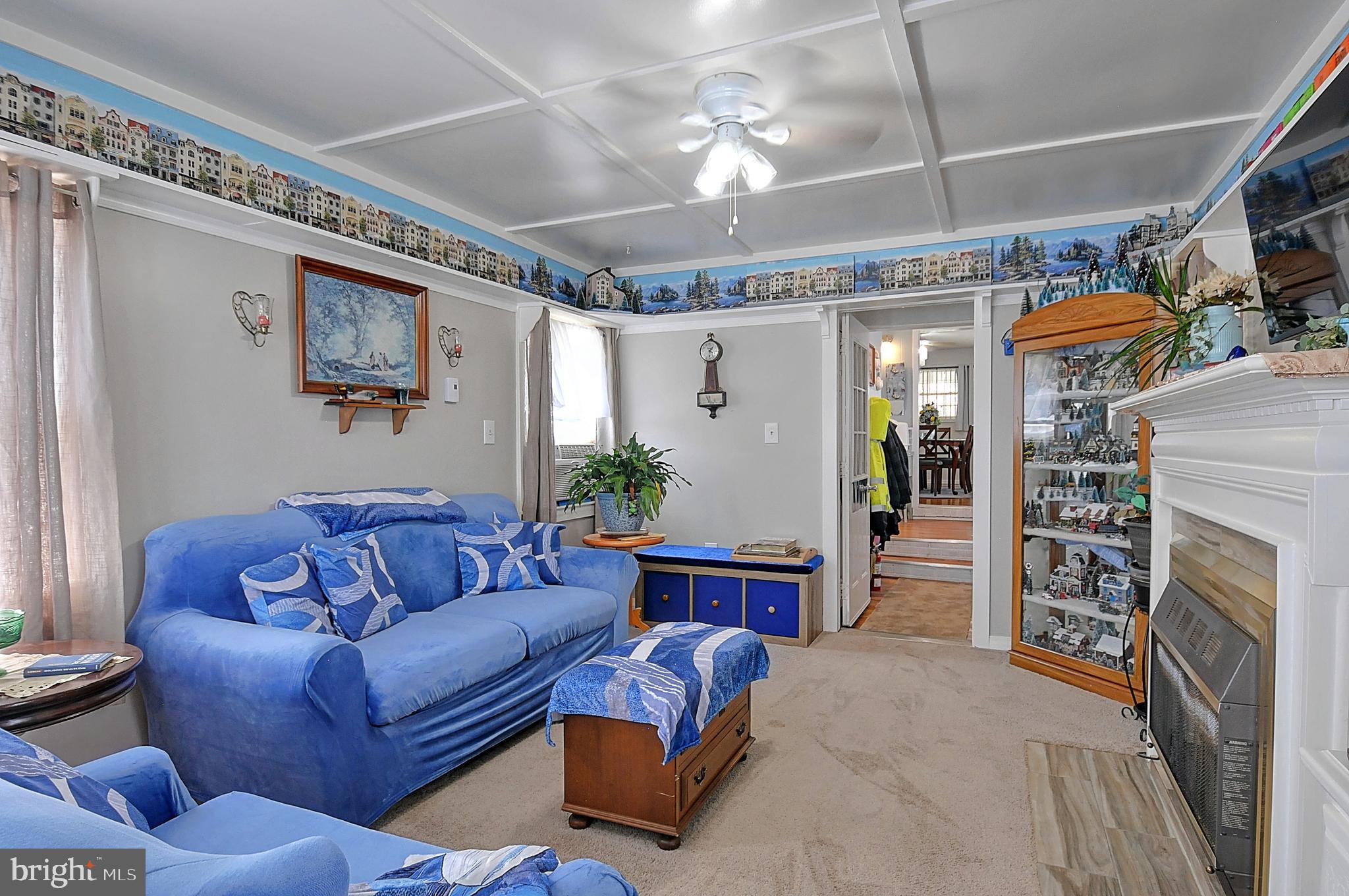 J WAYNE ADAMS - Residential