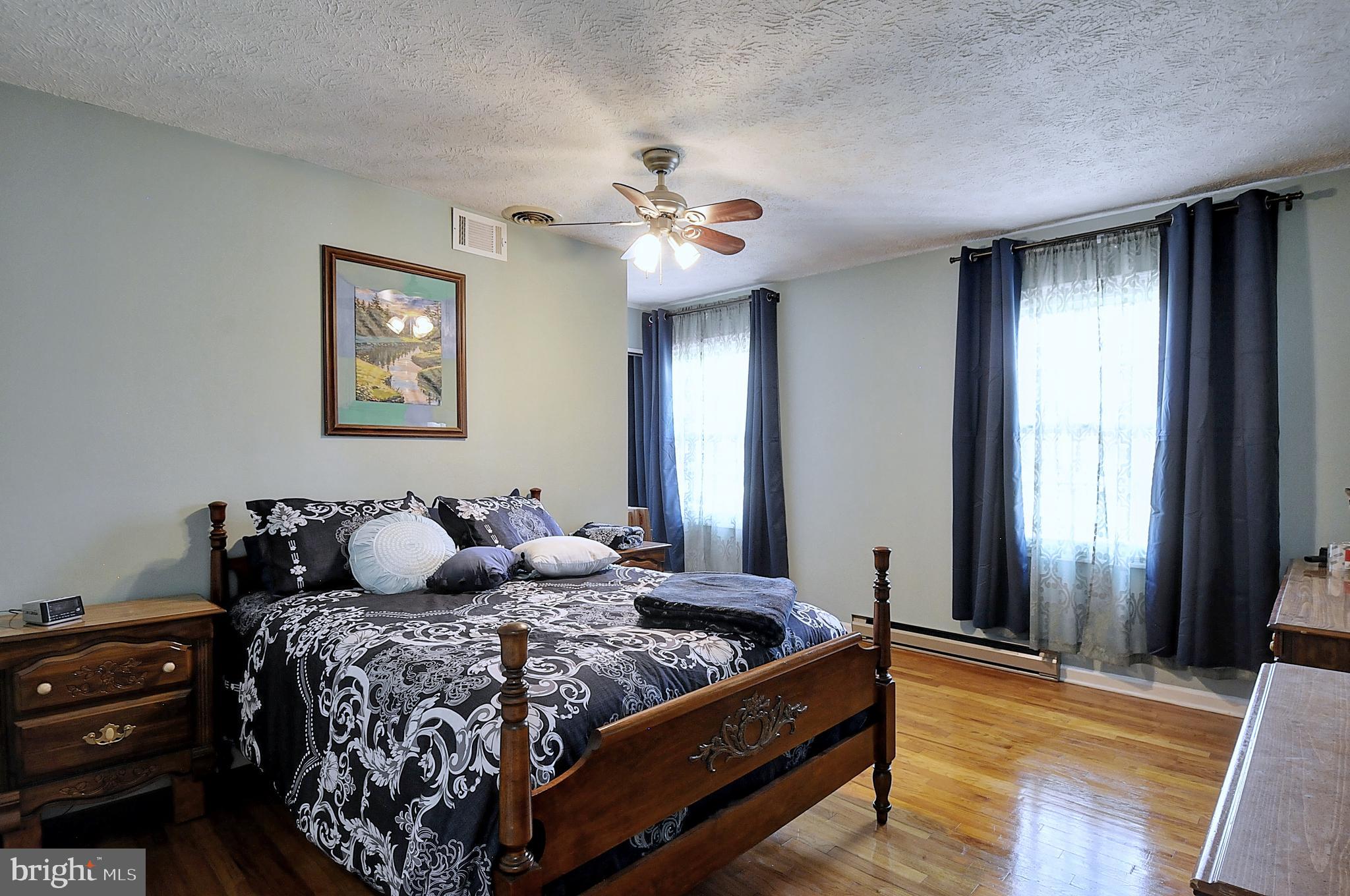 J WAYNE ADAMS - Residential