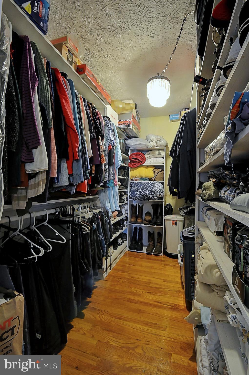 J WAYNE ADAMS - Residential