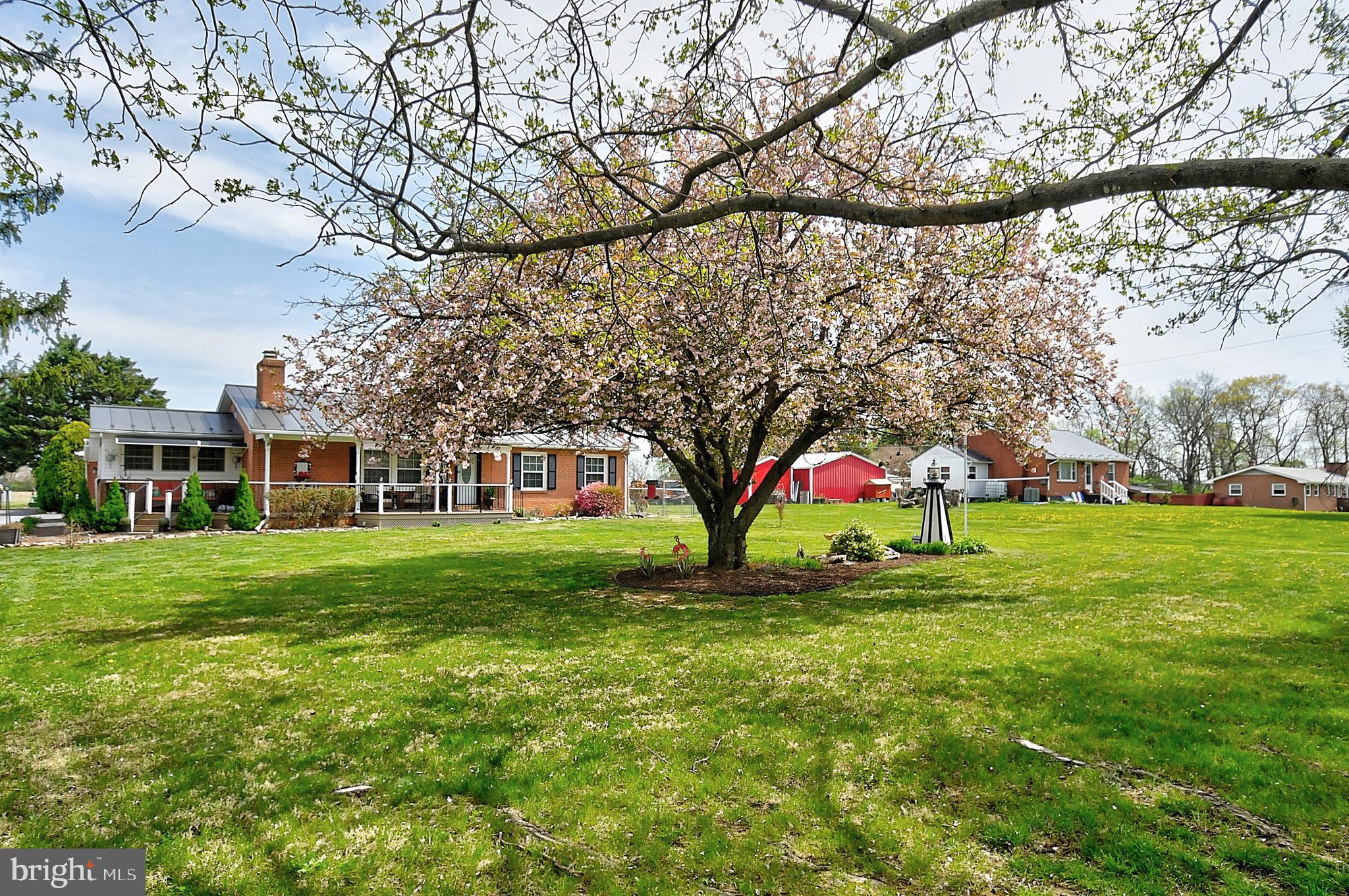 J WAYNE ADAMS - Residential