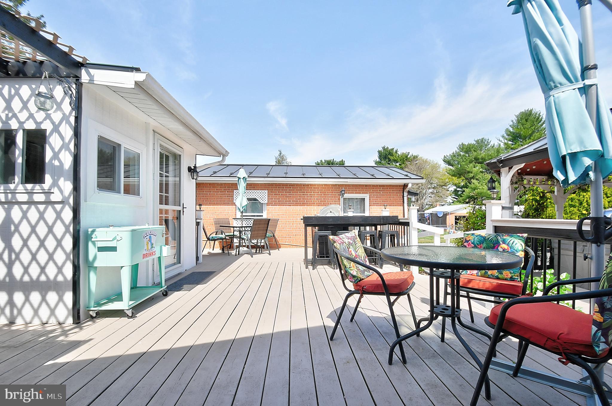 J WAYNE ADAMS - Residential