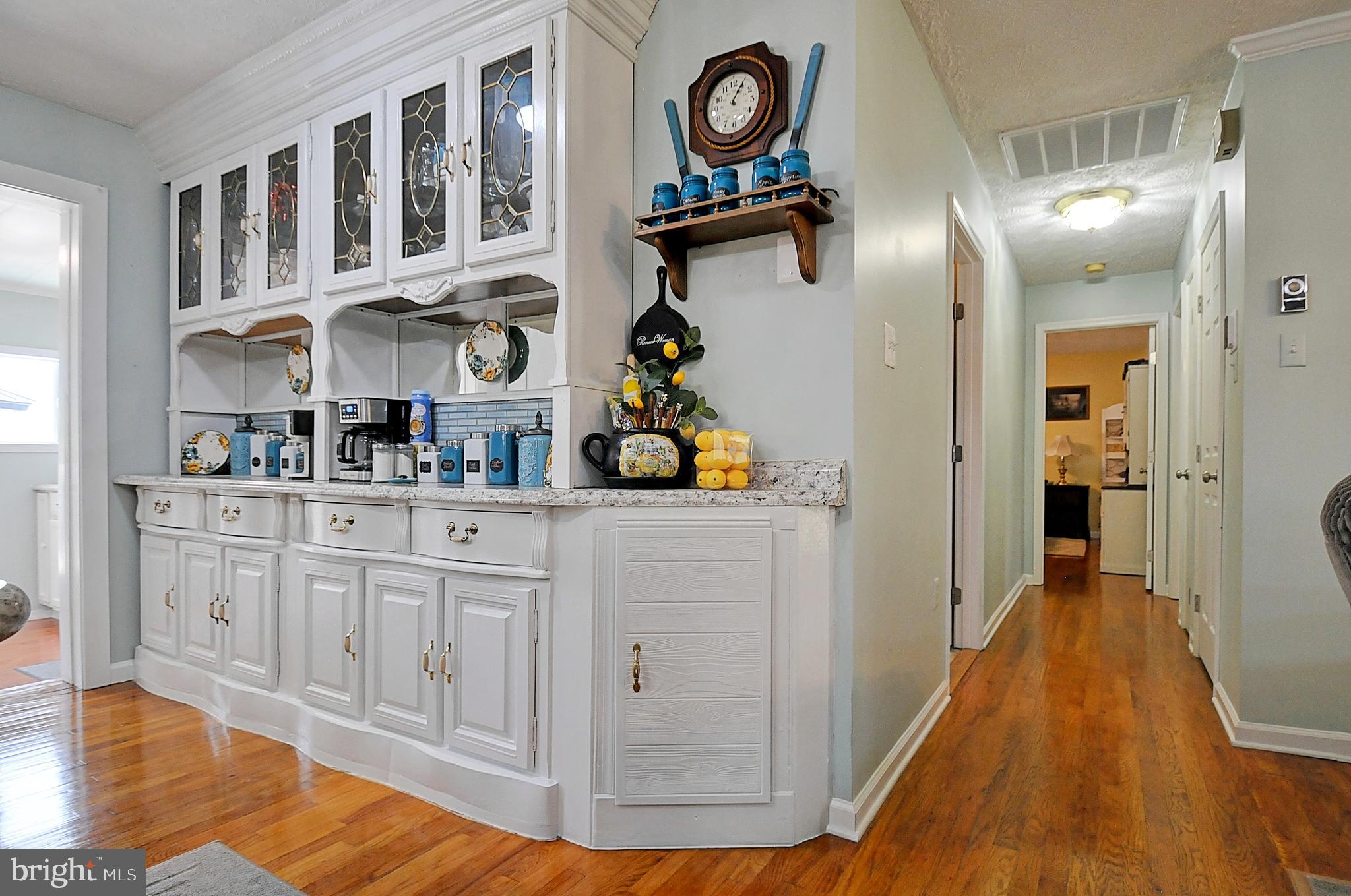 J WAYNE ADAMS - Residential