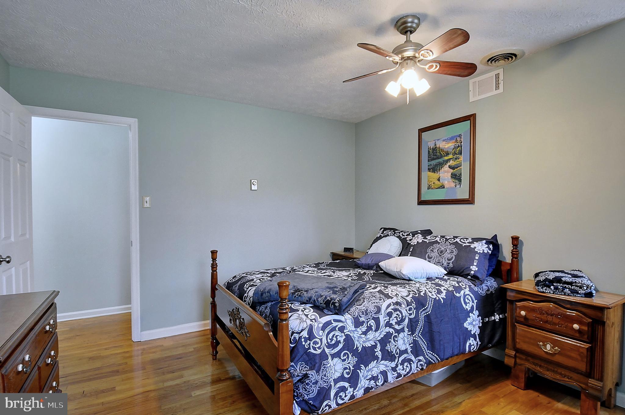 J WAYNE ADAMS - Residential