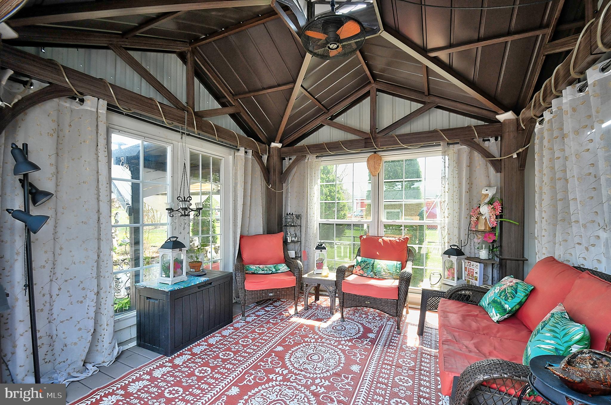 J WAYNE ADAMS - Residential