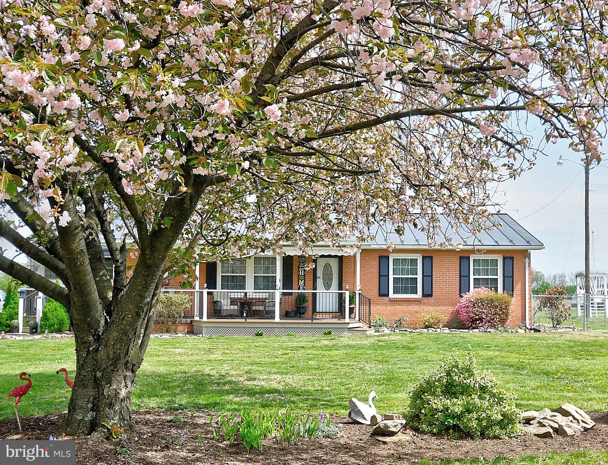 J WAYNE ADAMS - Residential