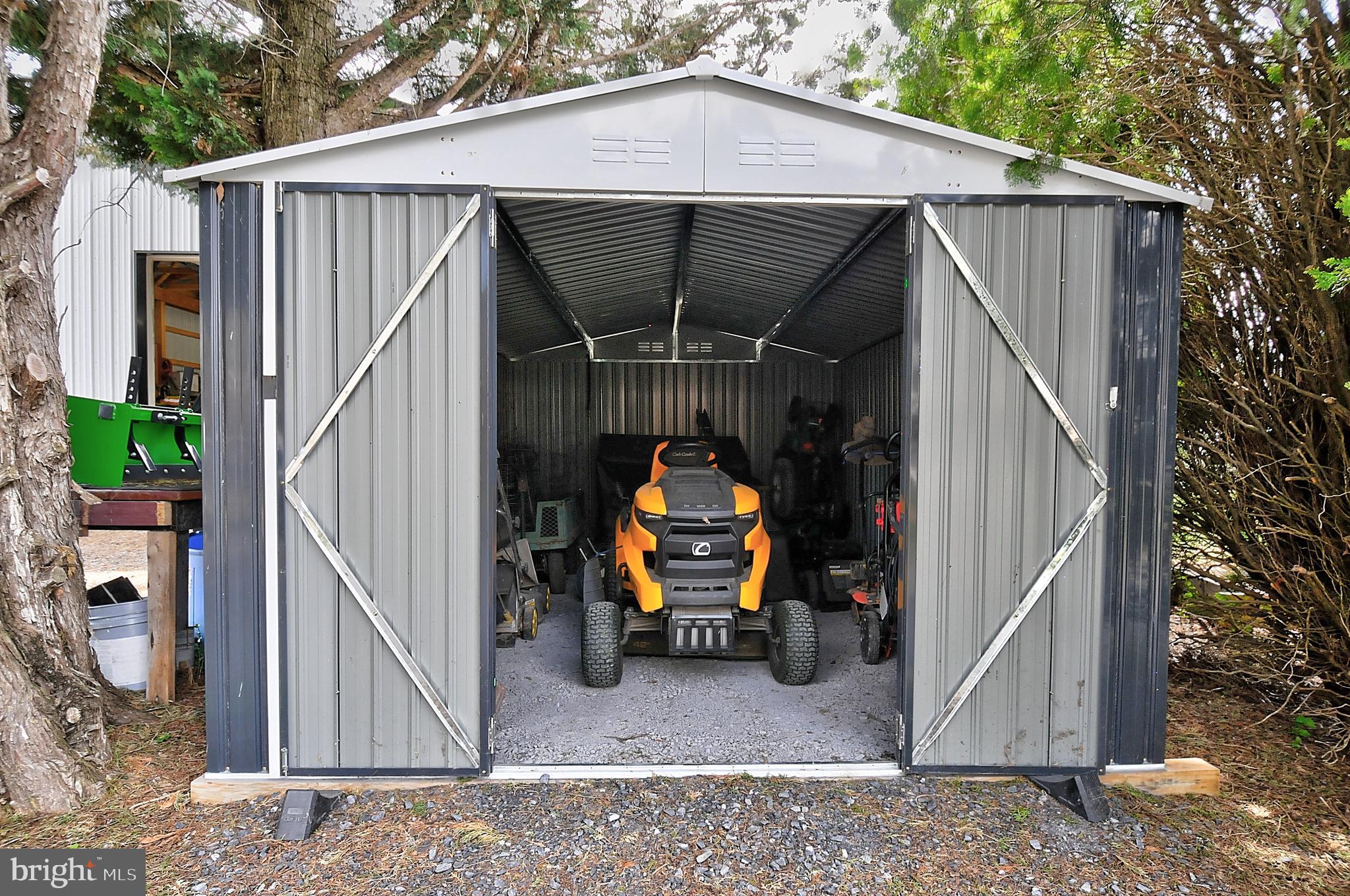 J WAYNE ADAMS - Residential