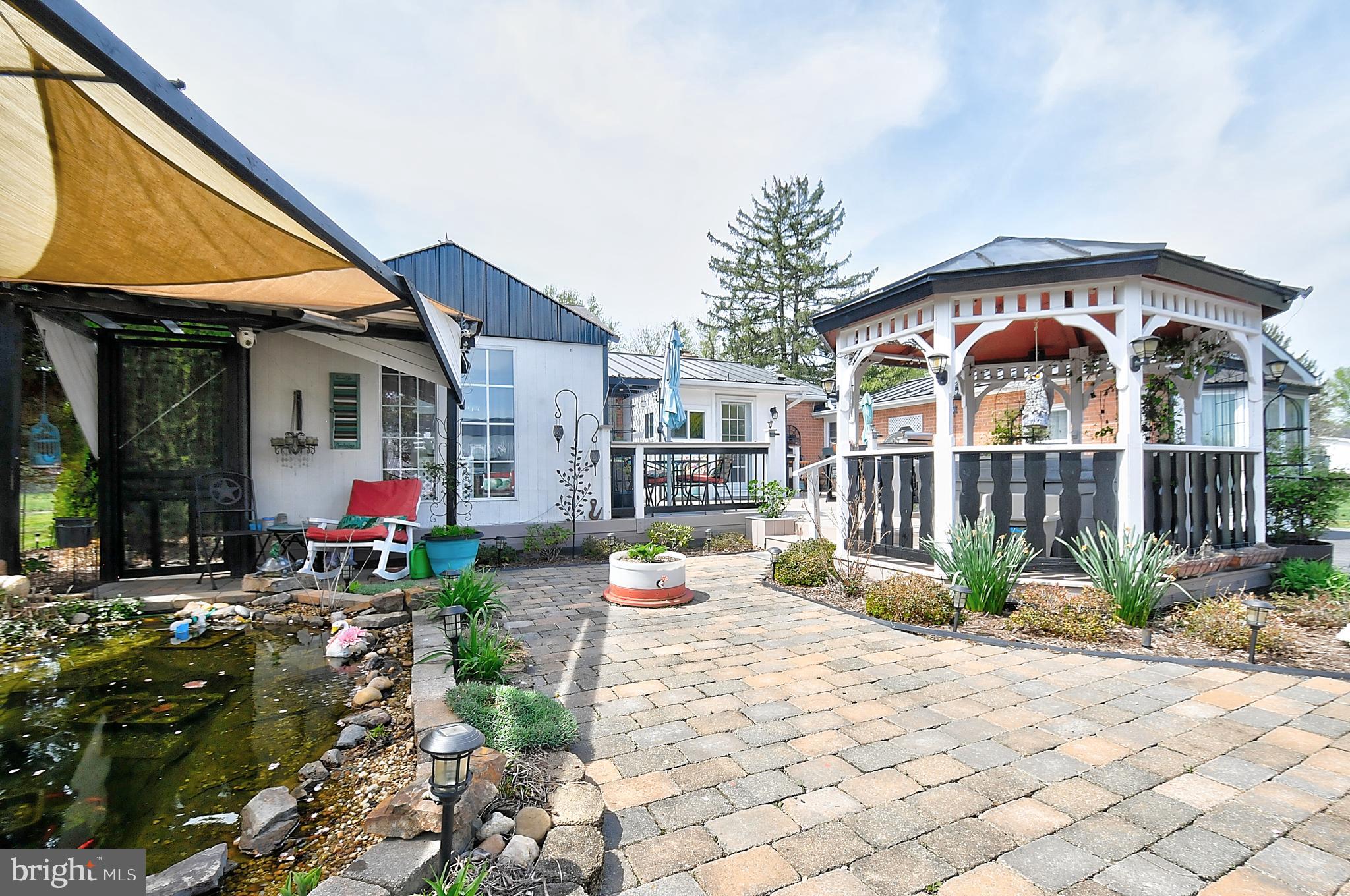 J WAYNE ADAMS - Residential