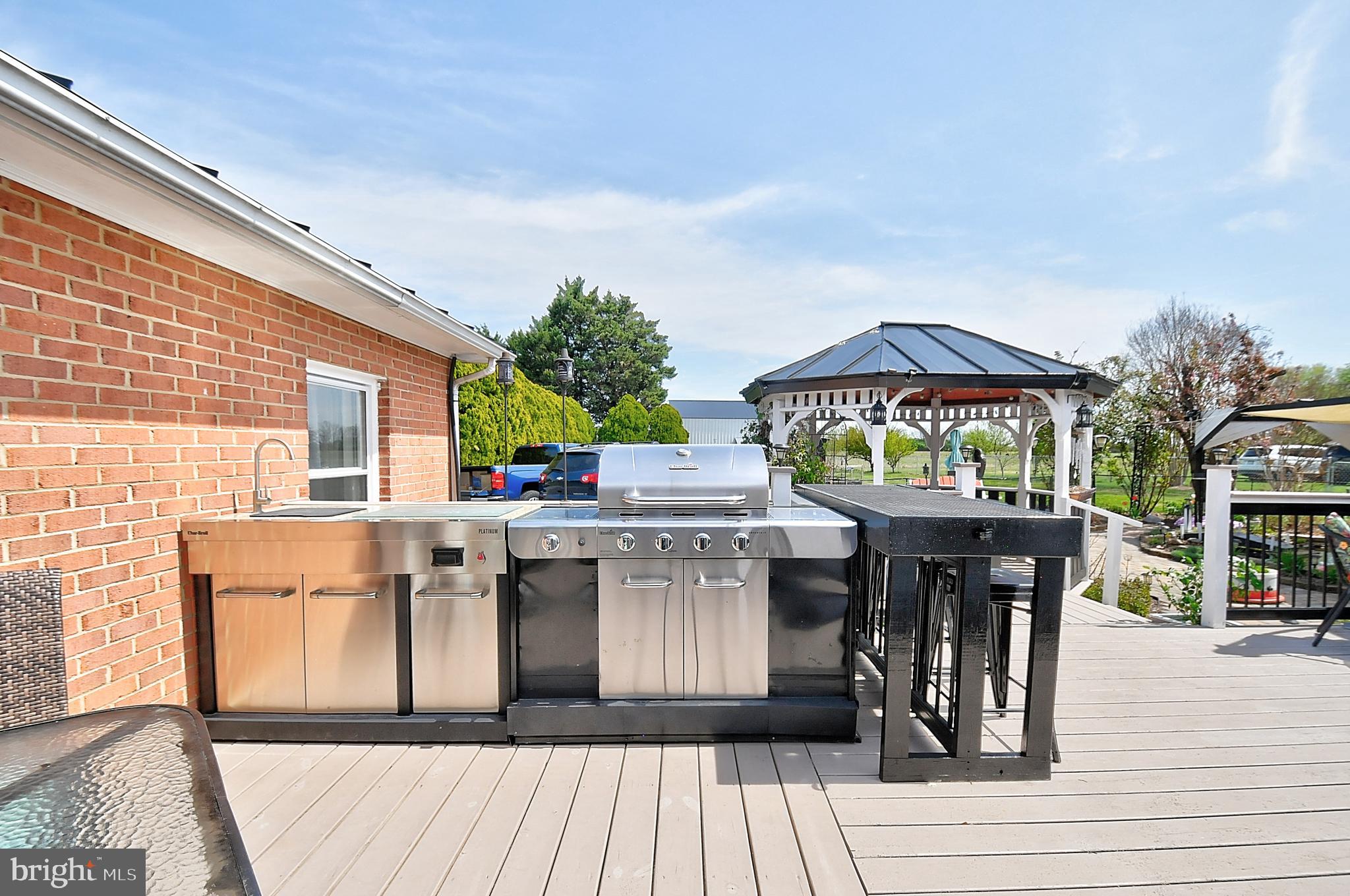 J WAYNE ADAMS - Residential