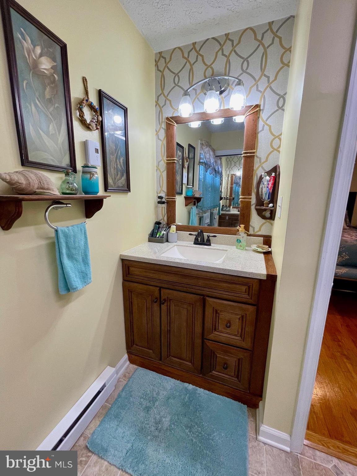 J WAYNE ADAMS - Residential