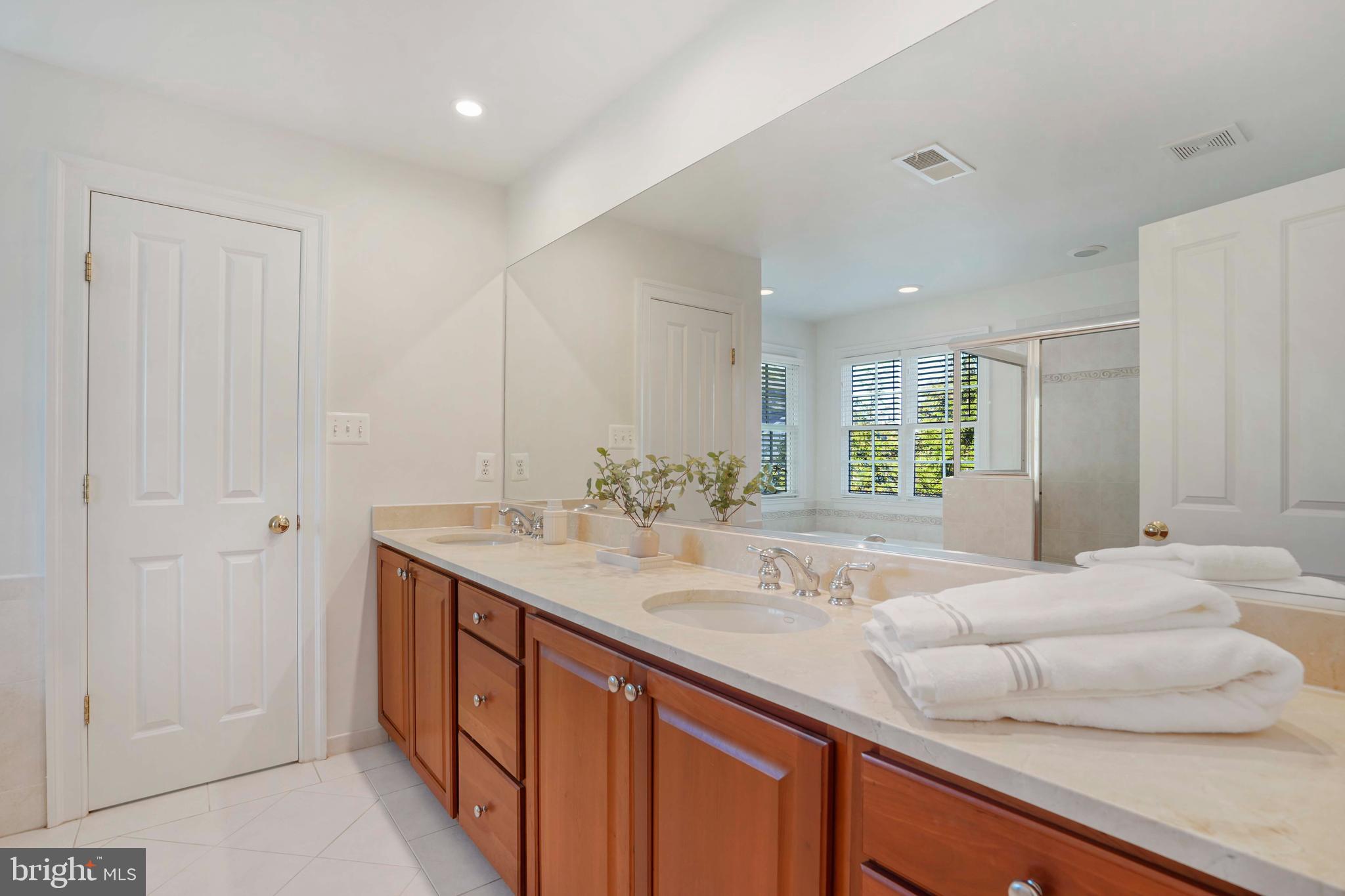 BELLEVUE FOREST - Residential