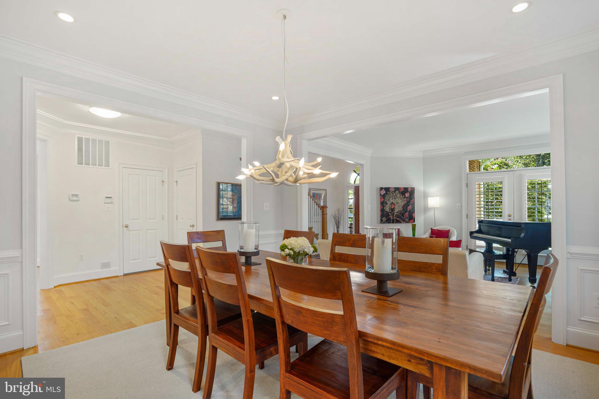 BELLEVUE FOREST - Residential