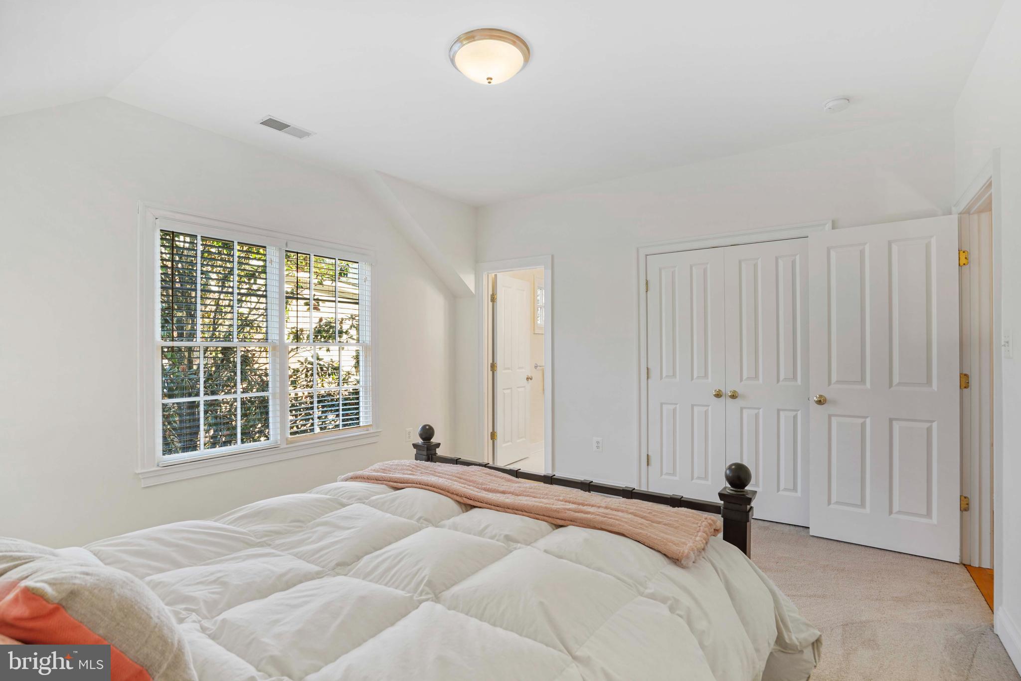 BELLEVUE FOREST - Residential