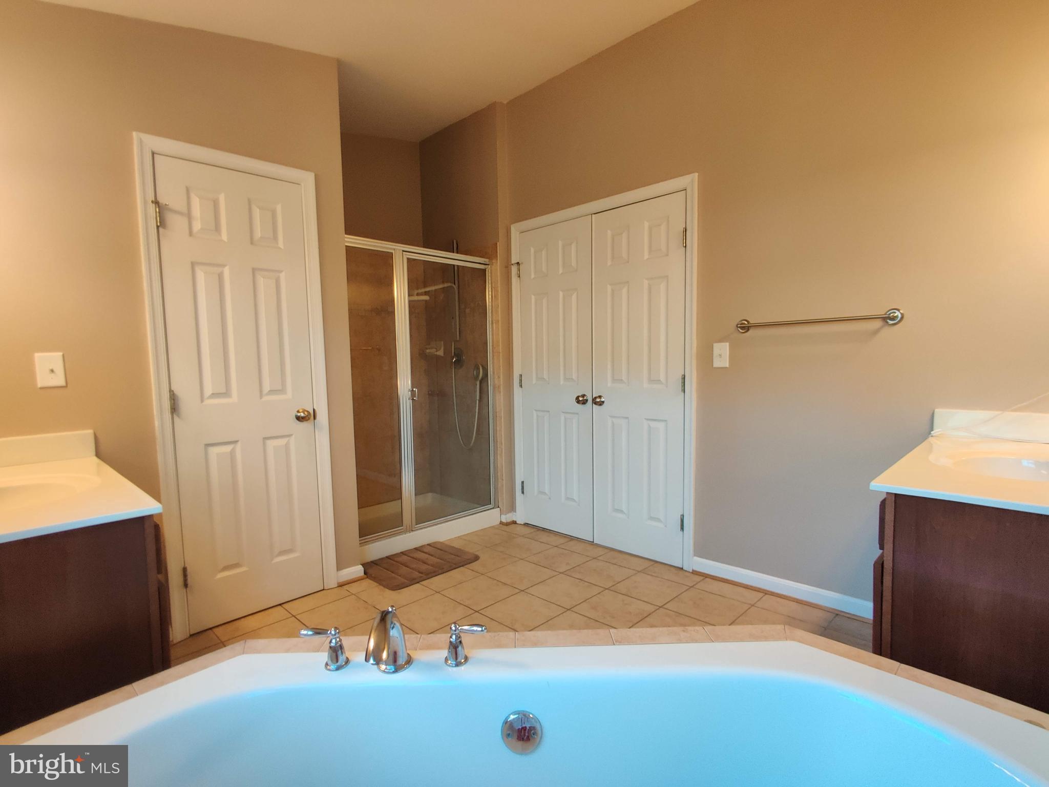 SAN FRANCISCO BY THE BAY - Residential