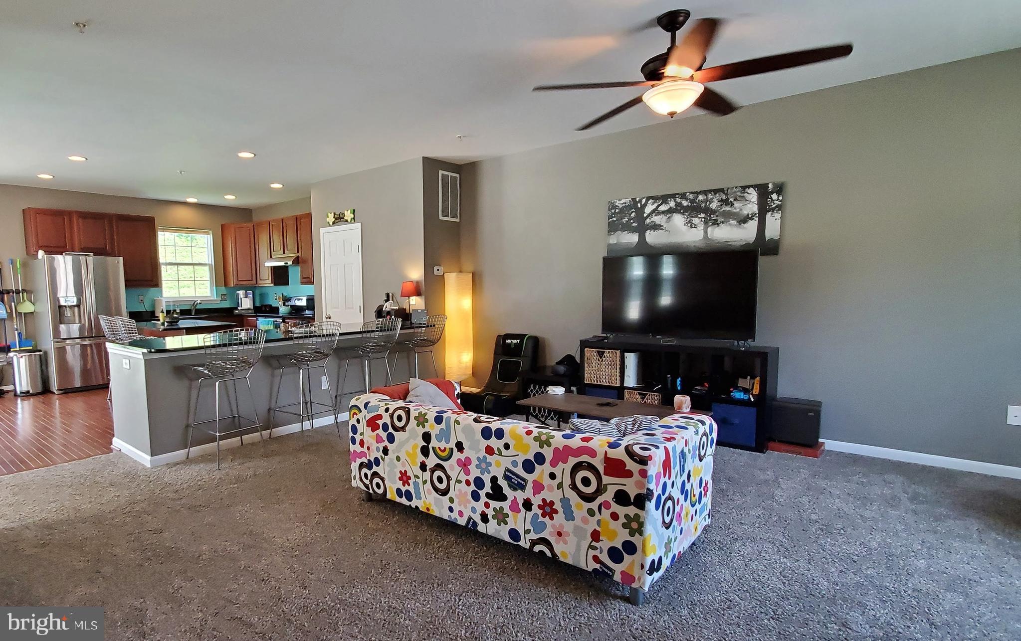 SAN FRANCISCO BY THE BAY - Residential