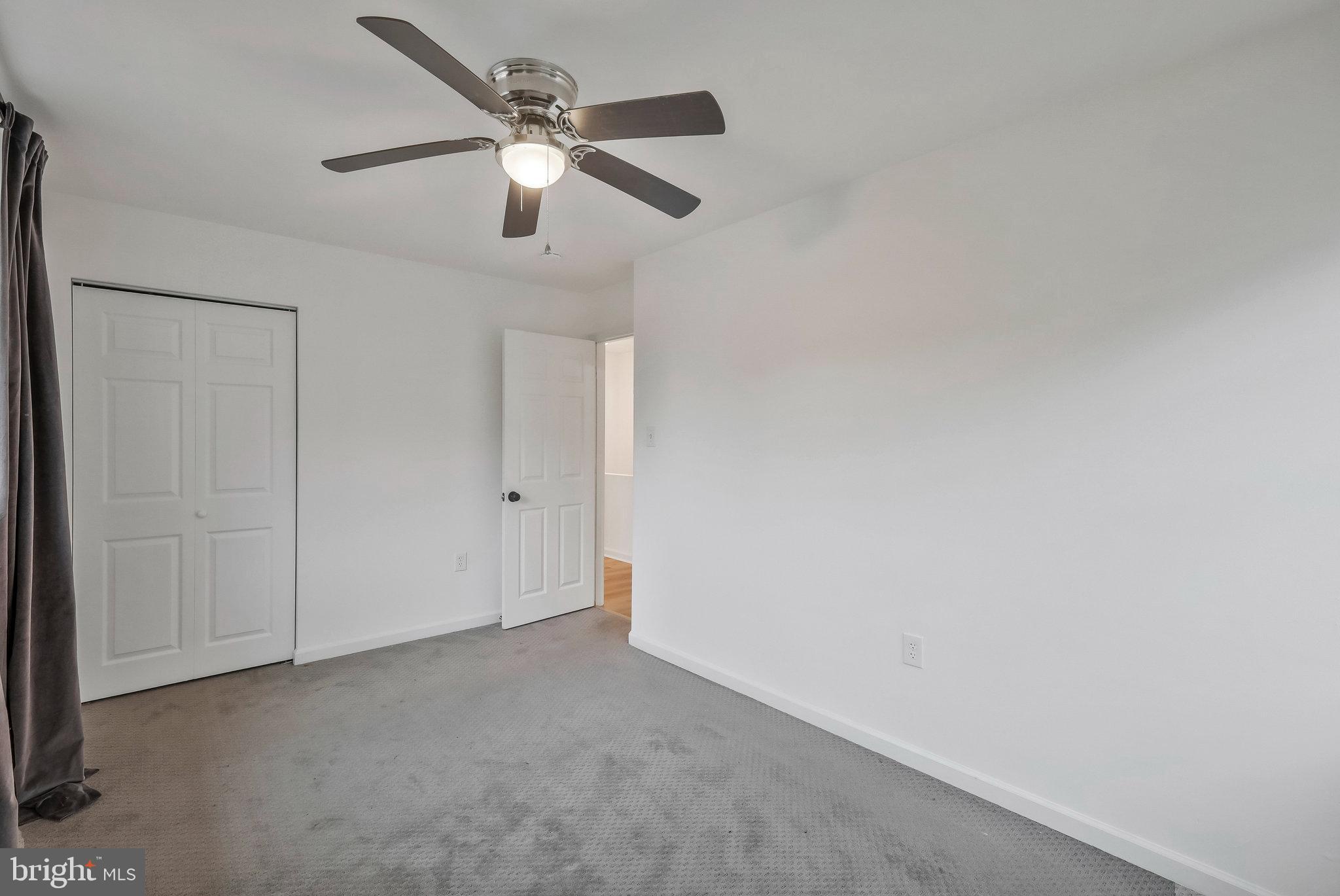 COLUMBIA TERRACE - Residential