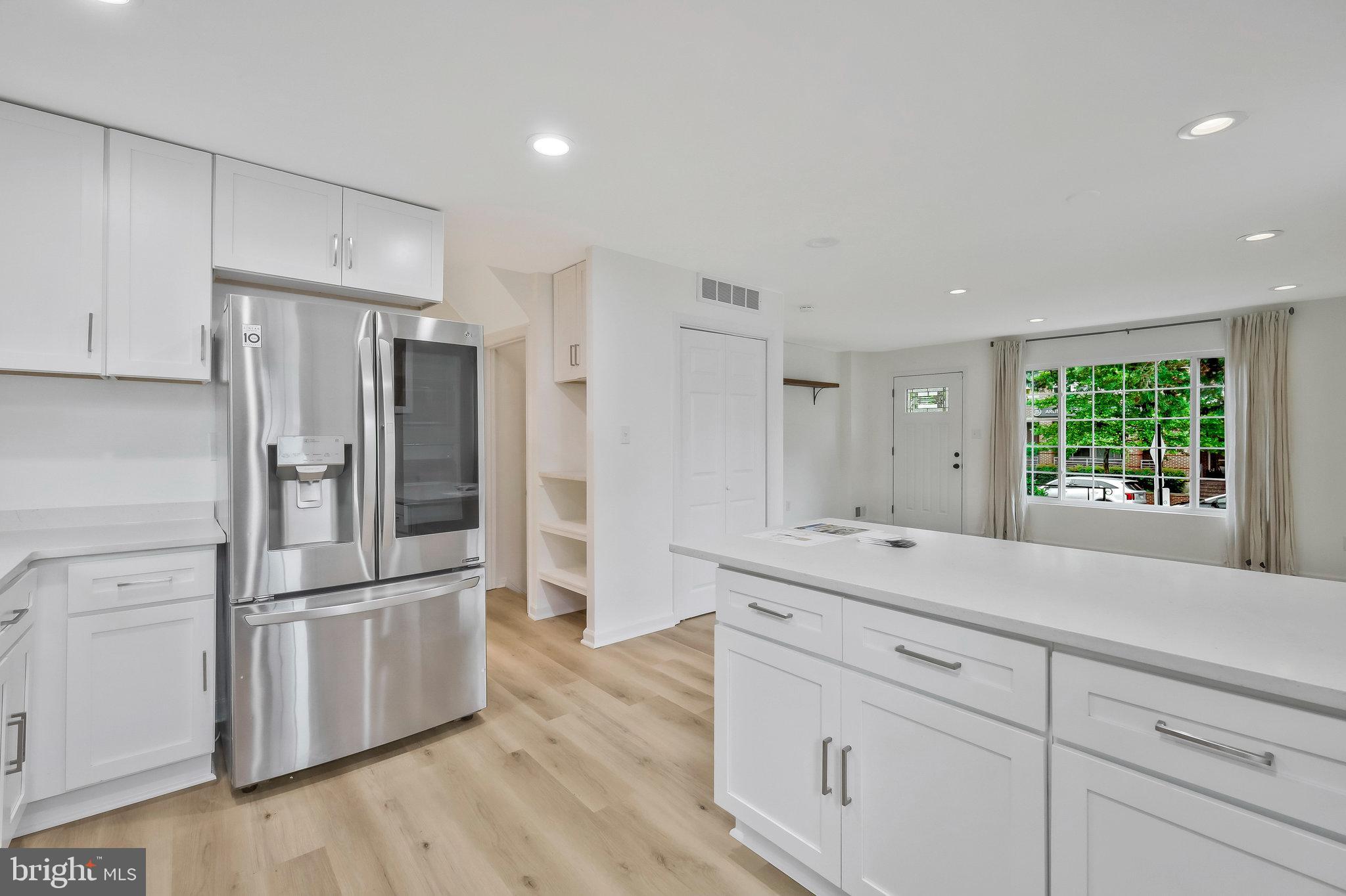 COLUMBIA TERRACE - Residential