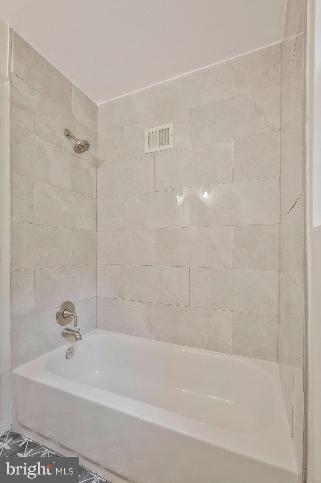 COLUMBIA TERRACE - Residential