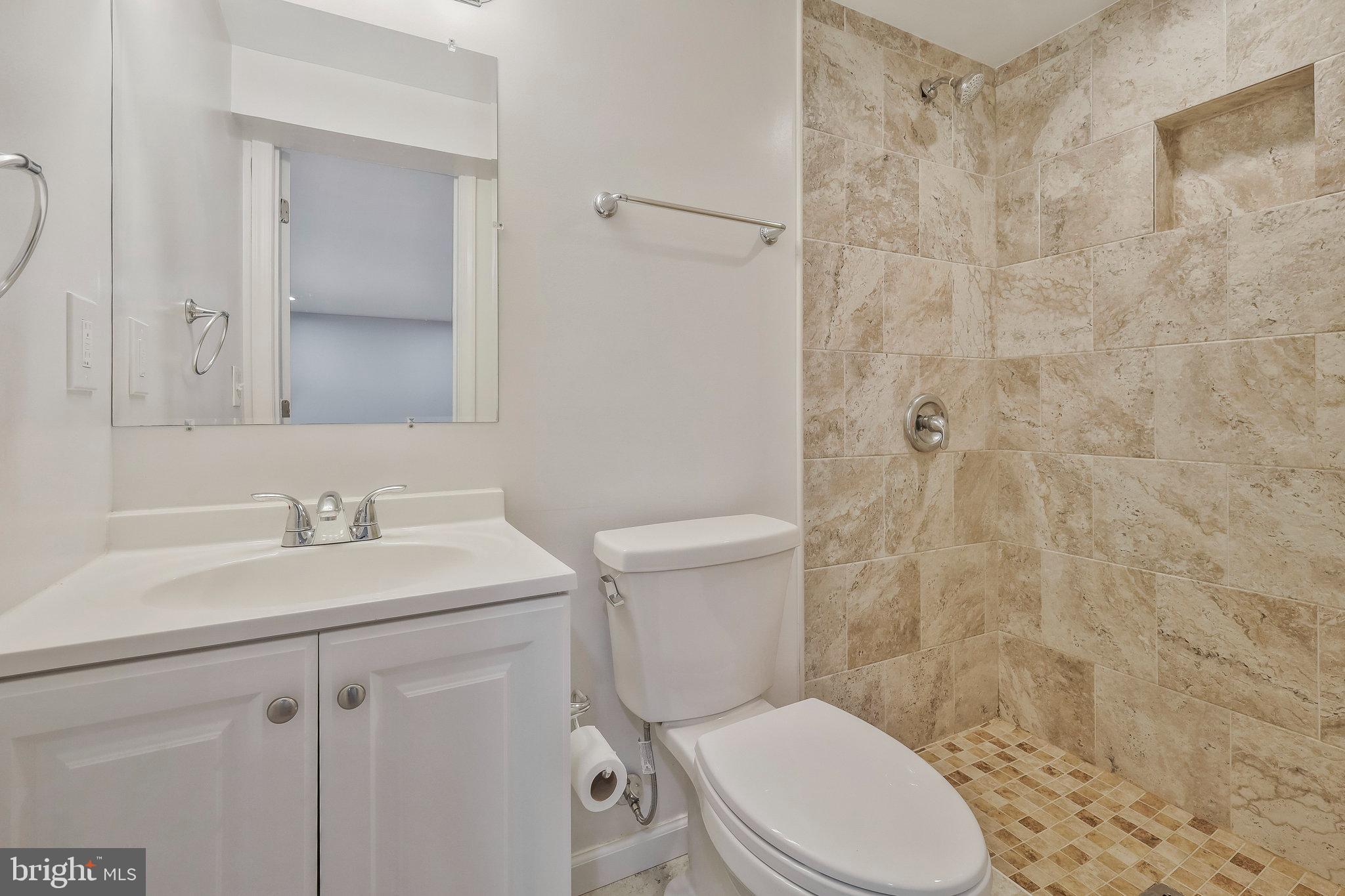 COLUMBIA TERRACE - Residential