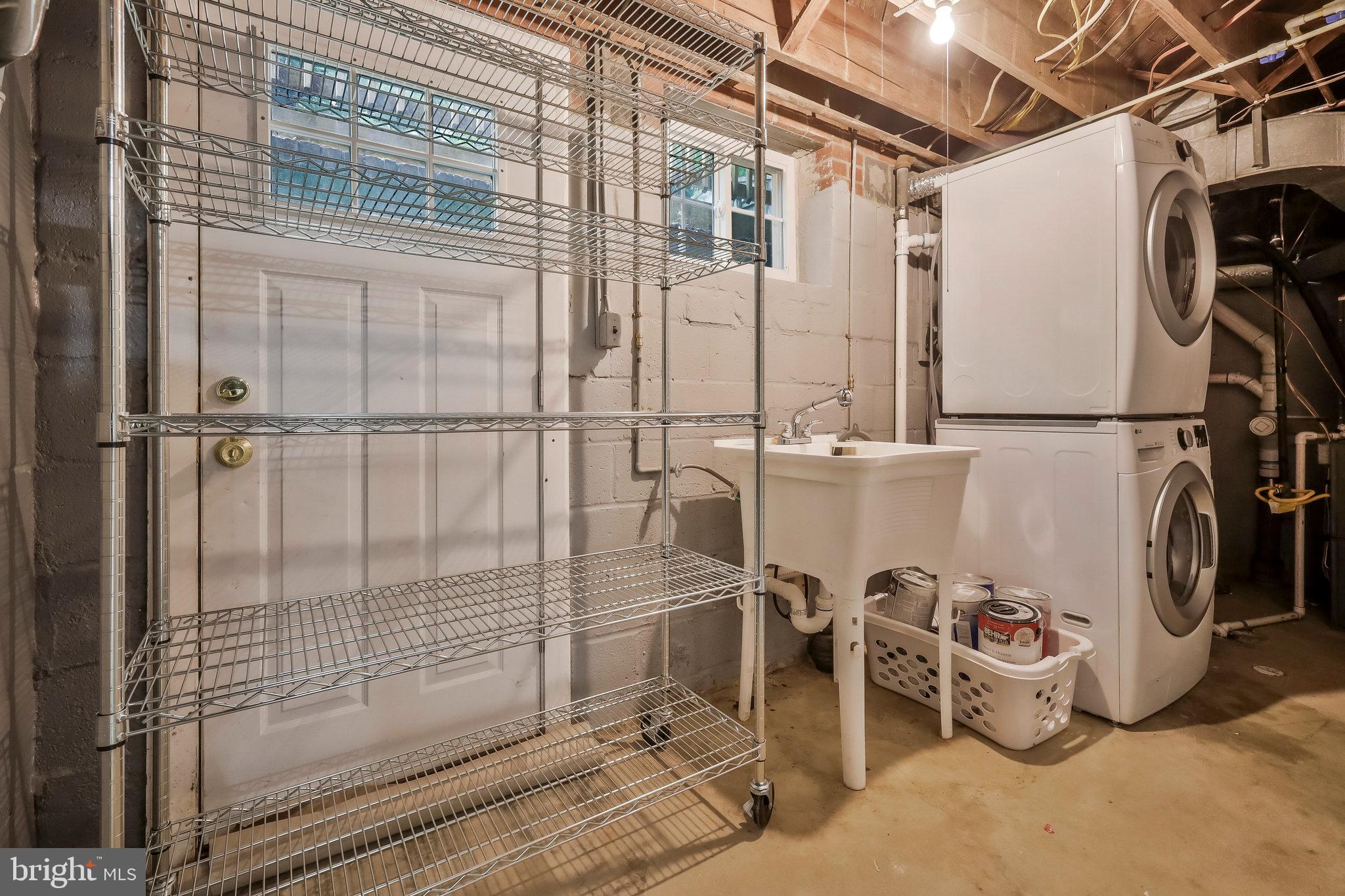 COLUMBIA TERRACE - Residential