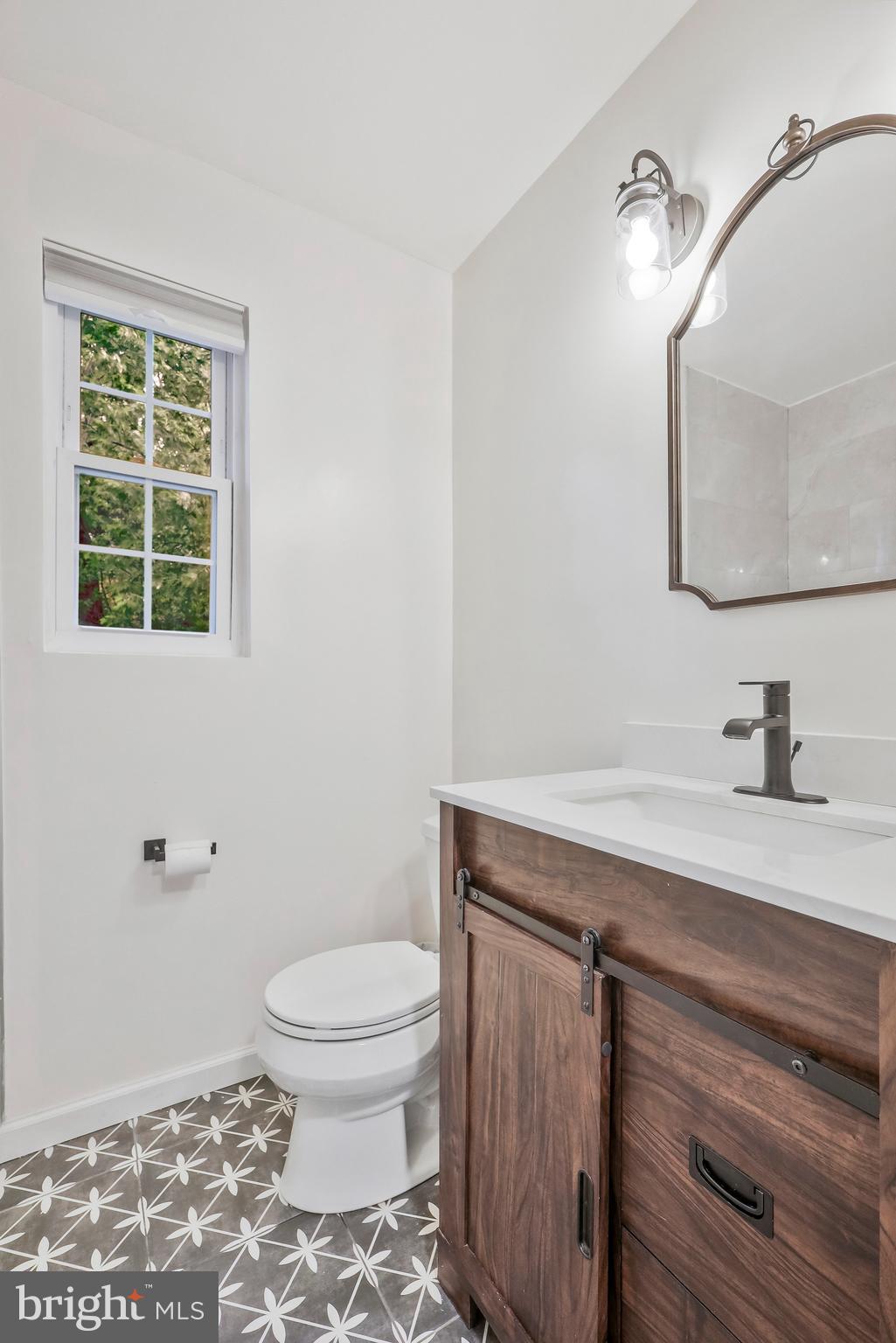 COLUMBIA TERRACE - Residential