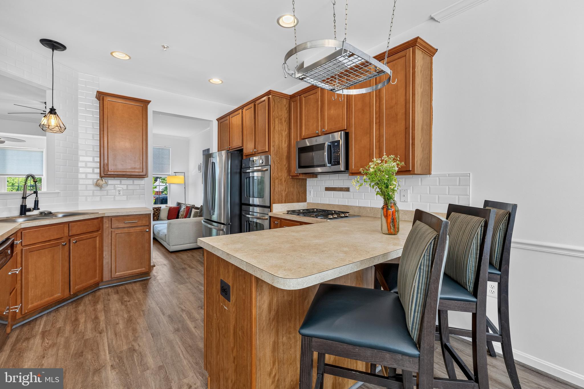 7 THOMASSON COURT