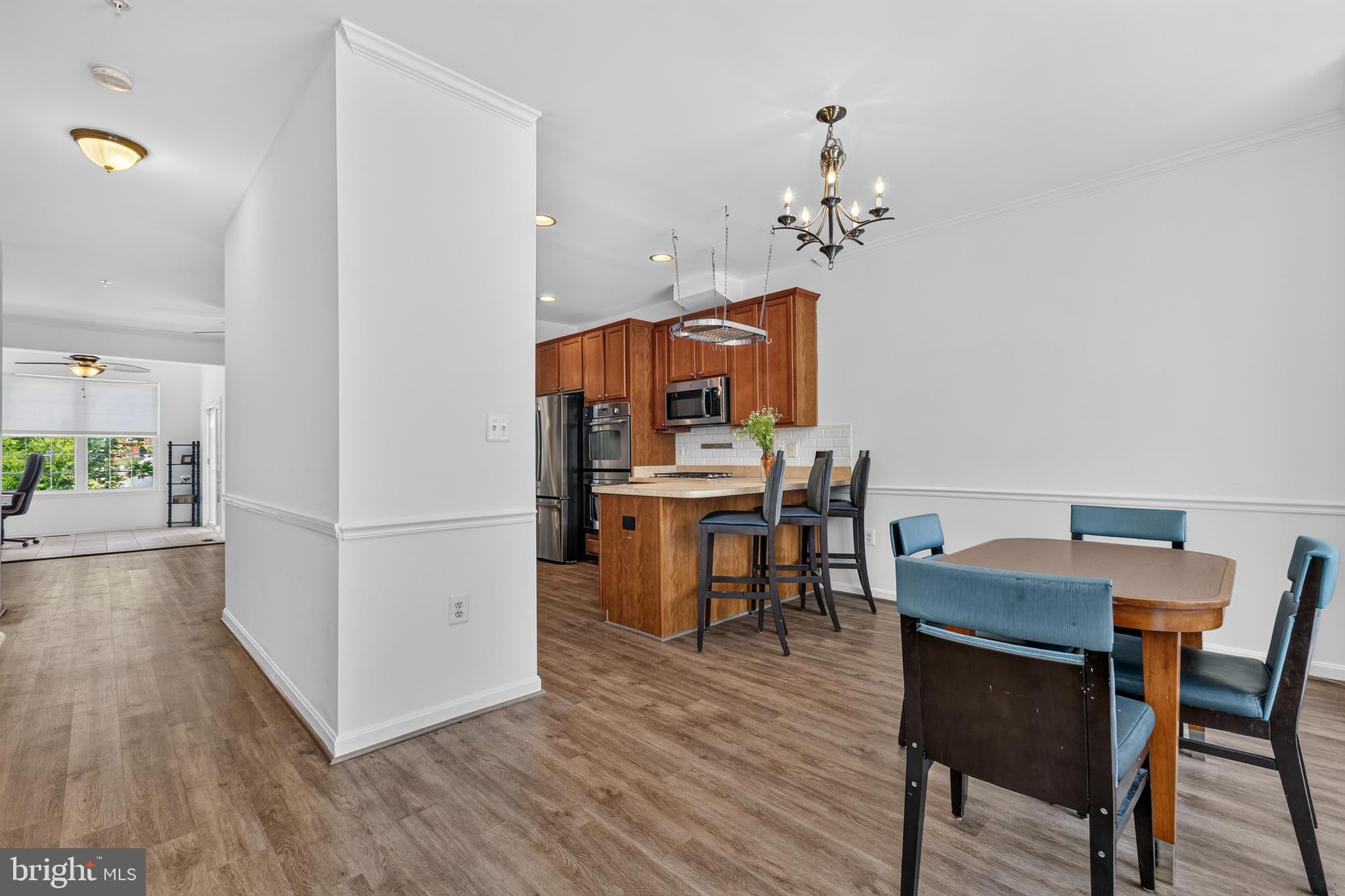 7 THOMASSON COURT