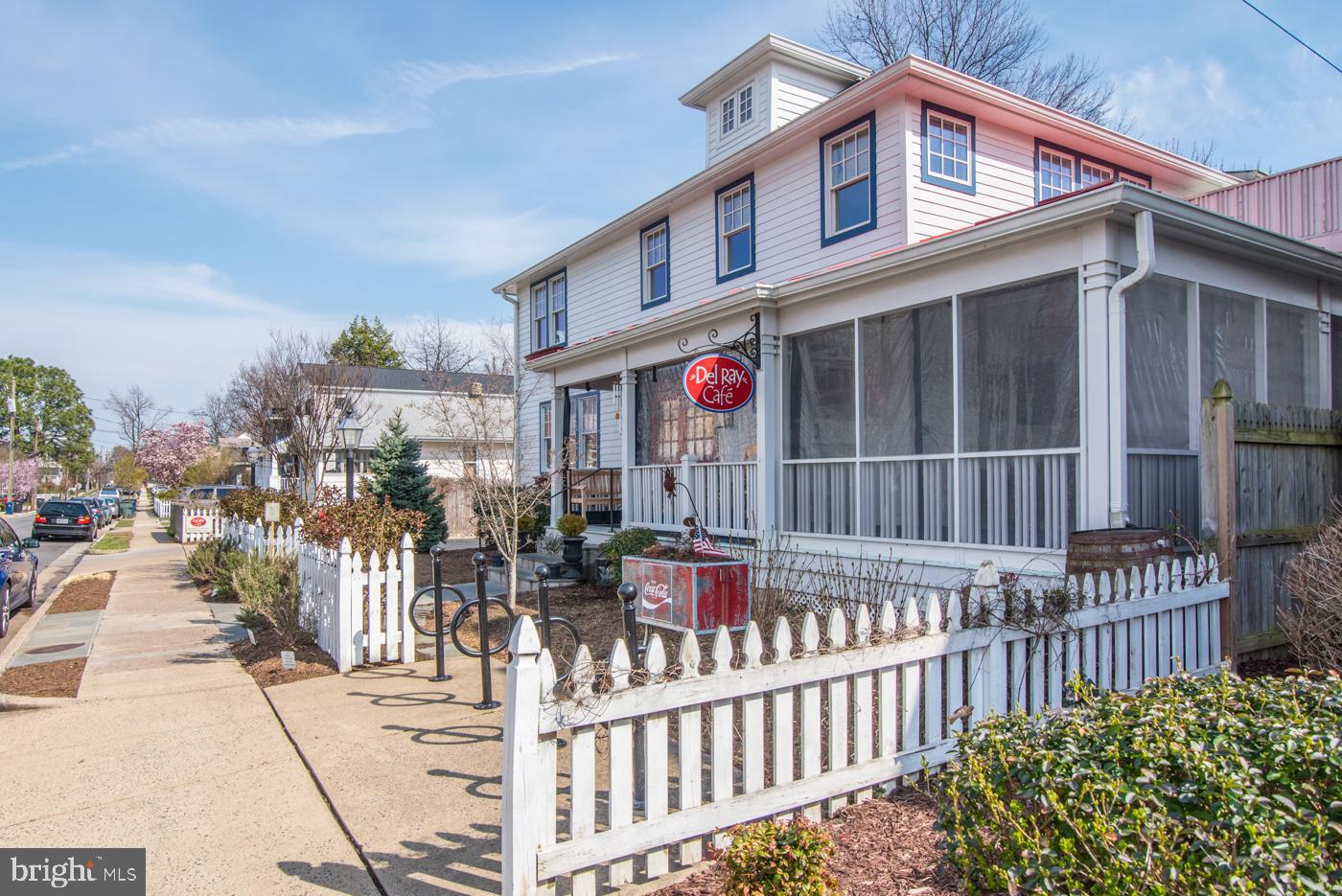 ROSEMONT PARK - Residential