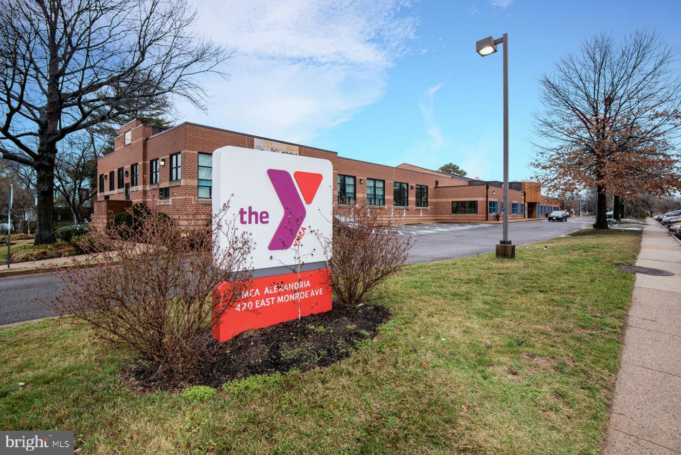 ROSEMONT PARK - Residential