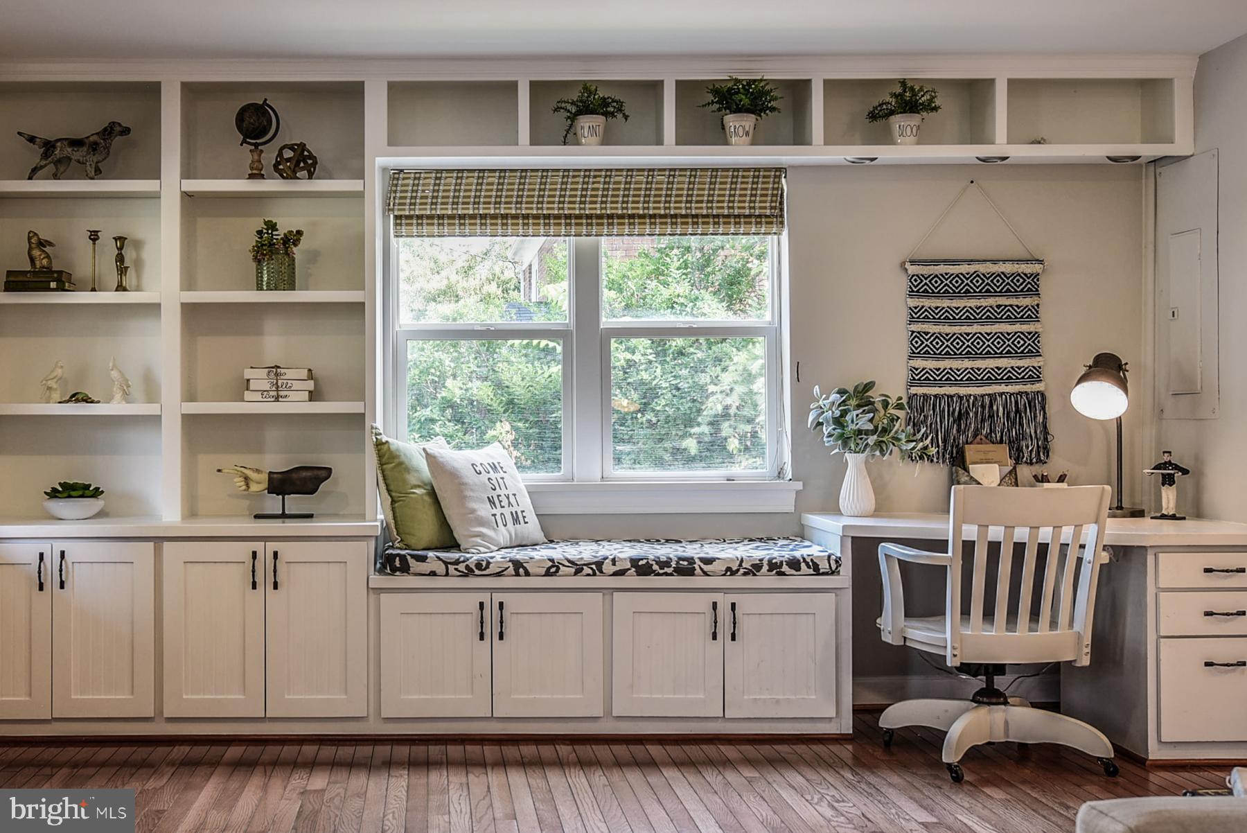 ROSEMONT PARK - Residential