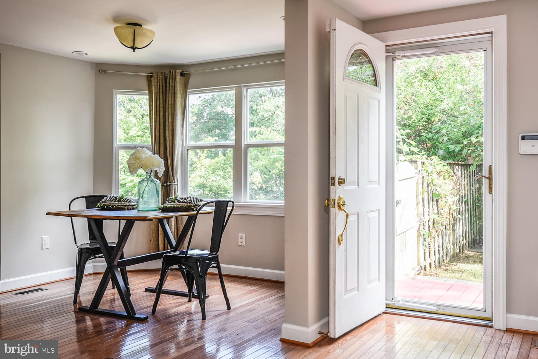 ROSEMONT PARK - Residential