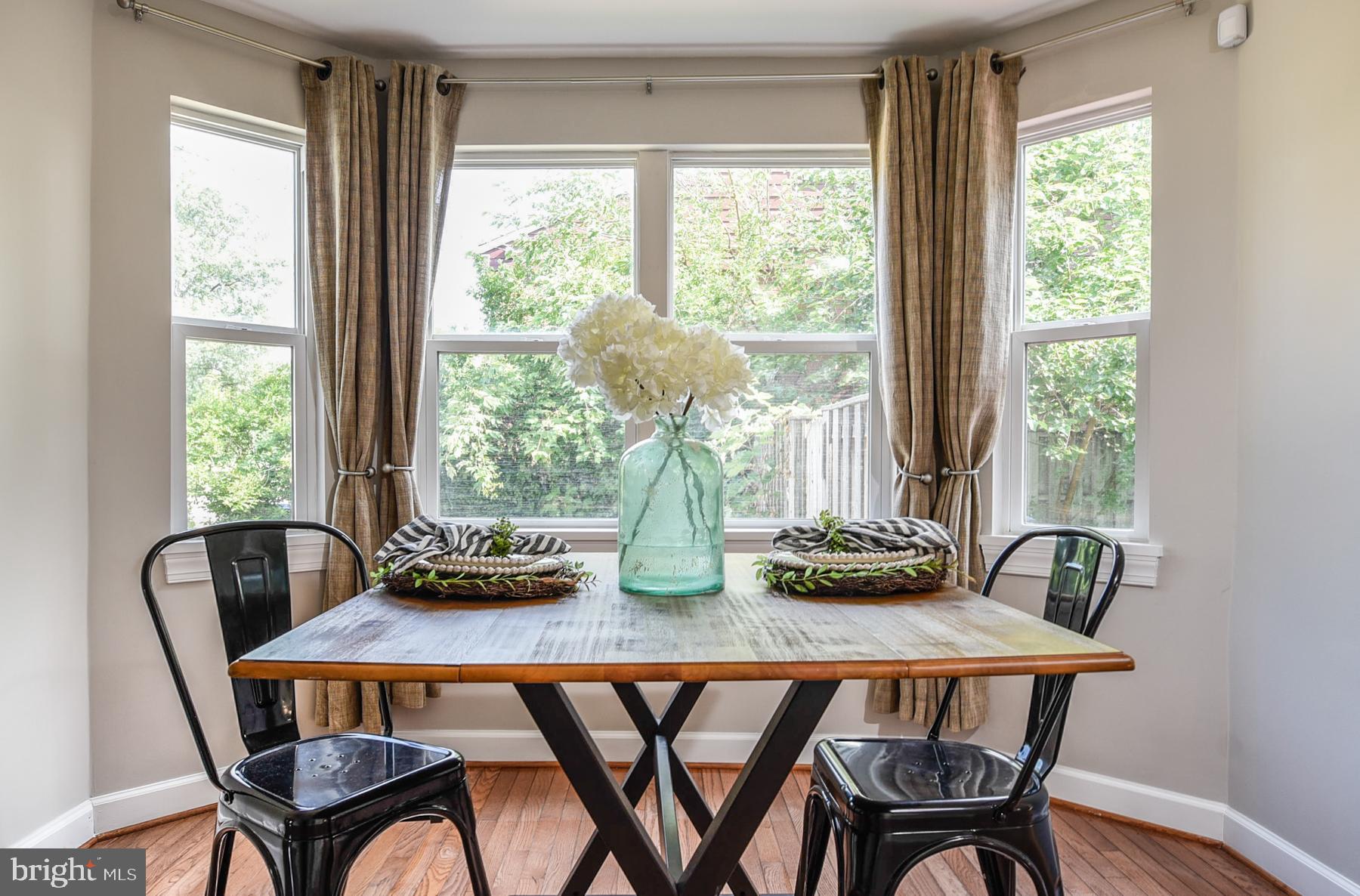 ROSEMONT PARK - Residential