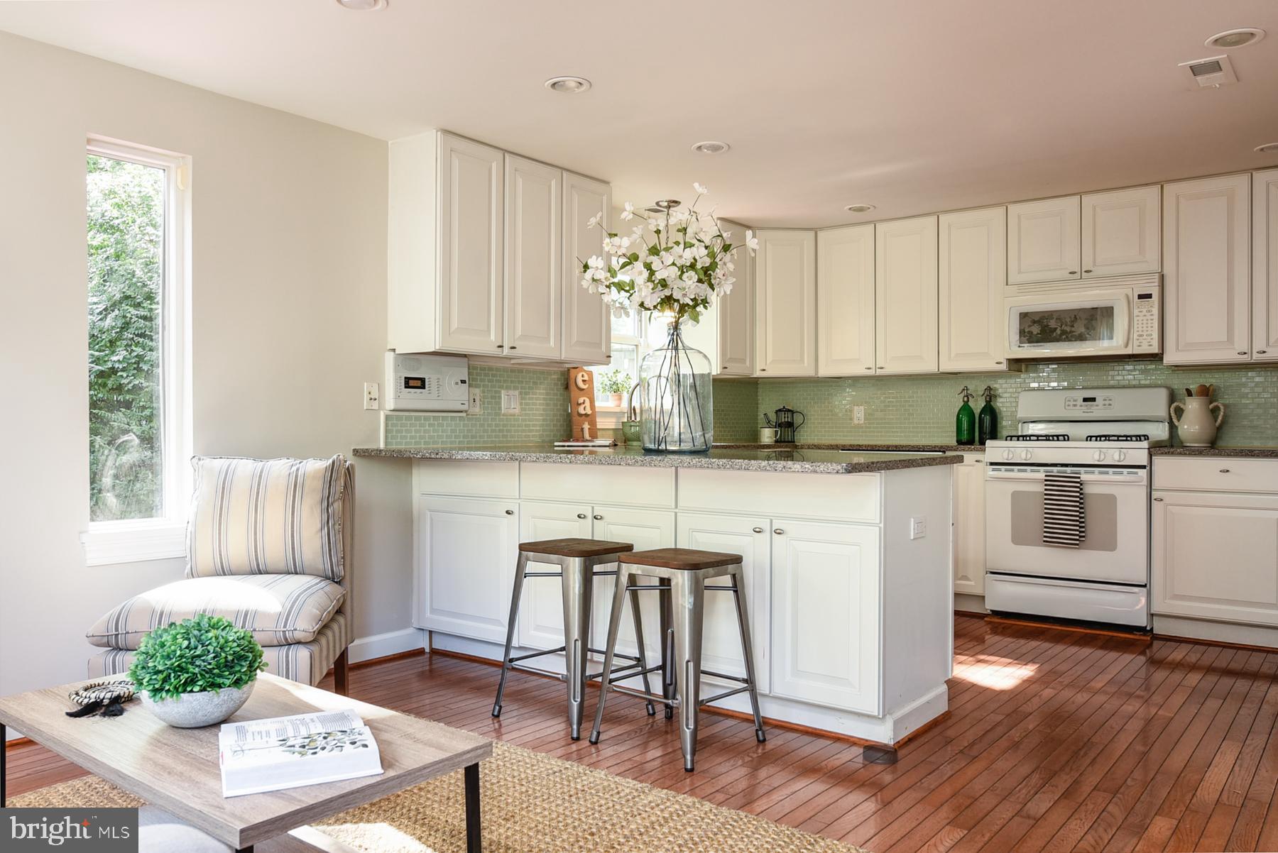 ROSEMONT PARK - Residential