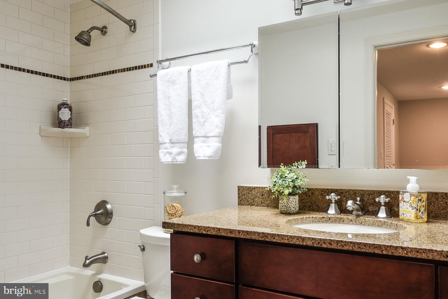 ROSEMONT PARK - Residential