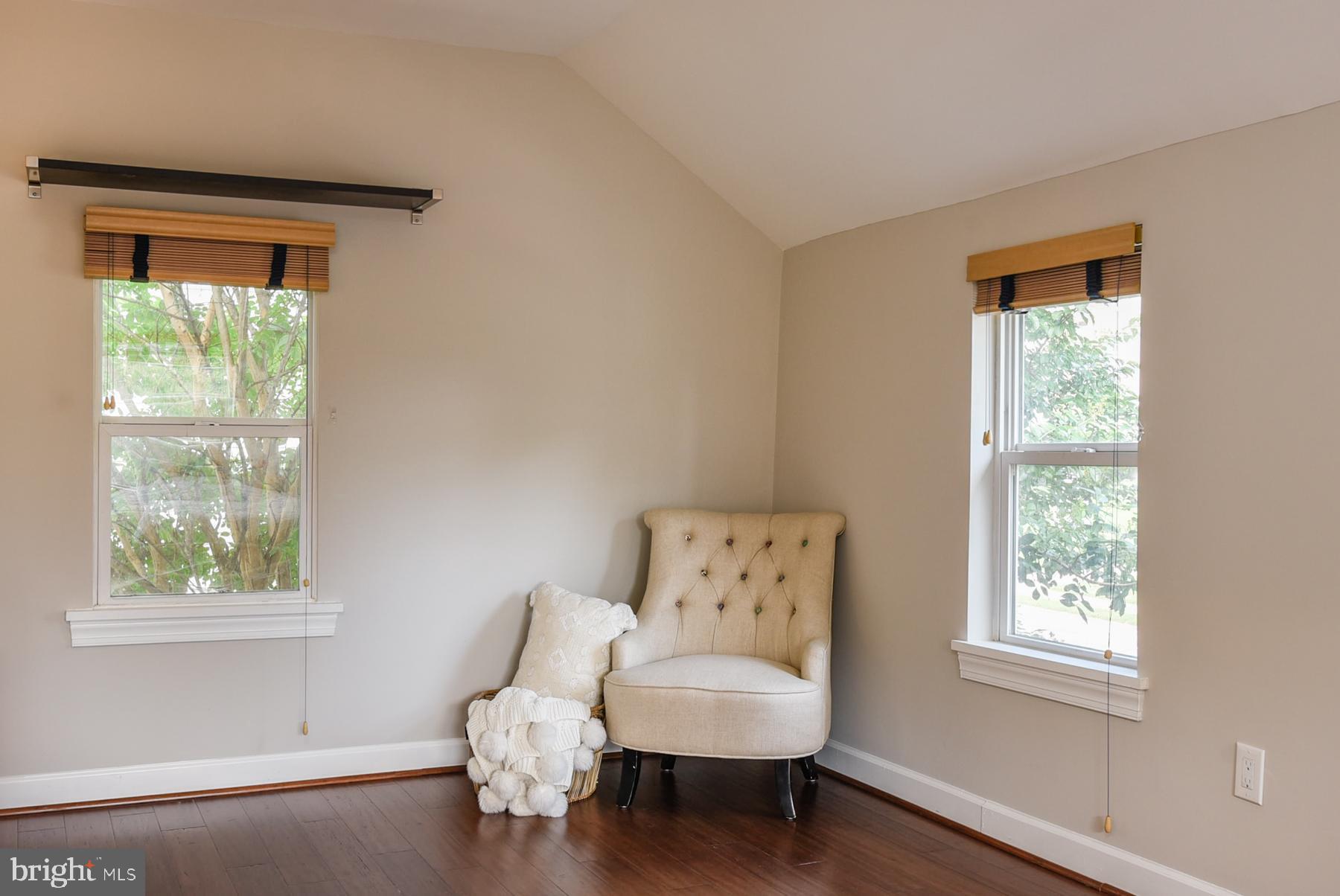 ROSEMONT PARK - Residential