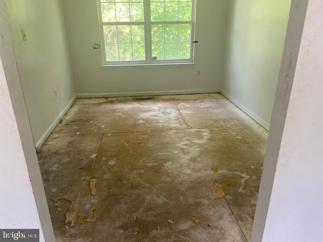 DENNIS - Residential