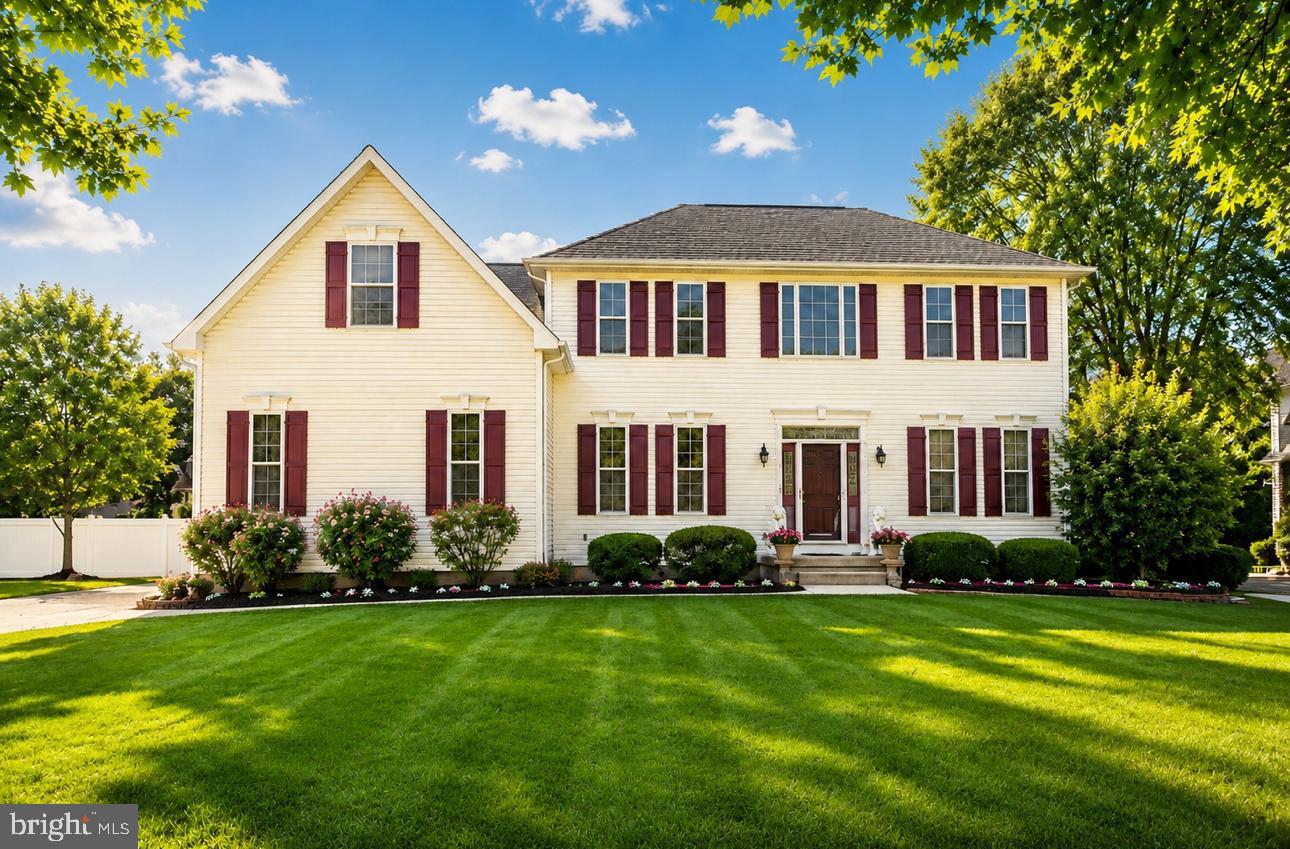3 MACKENZIE COURT