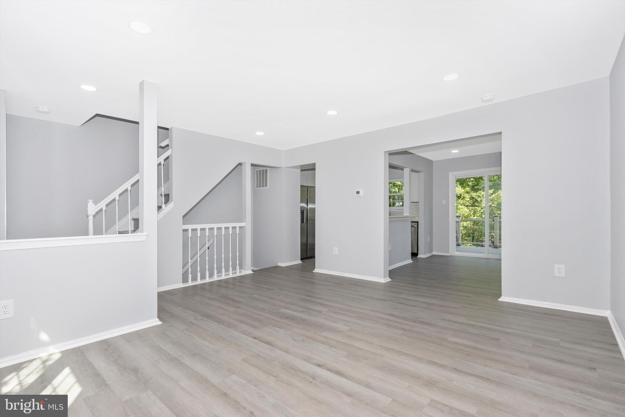 LAKE VILLAGE MANOR - Residential Lease