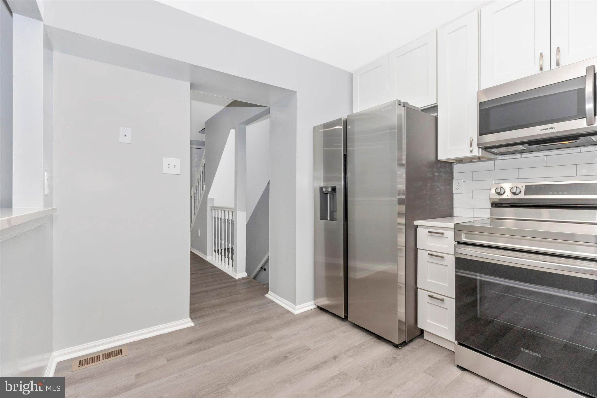 LAKE VILLAGE MANOR - Residential Lease