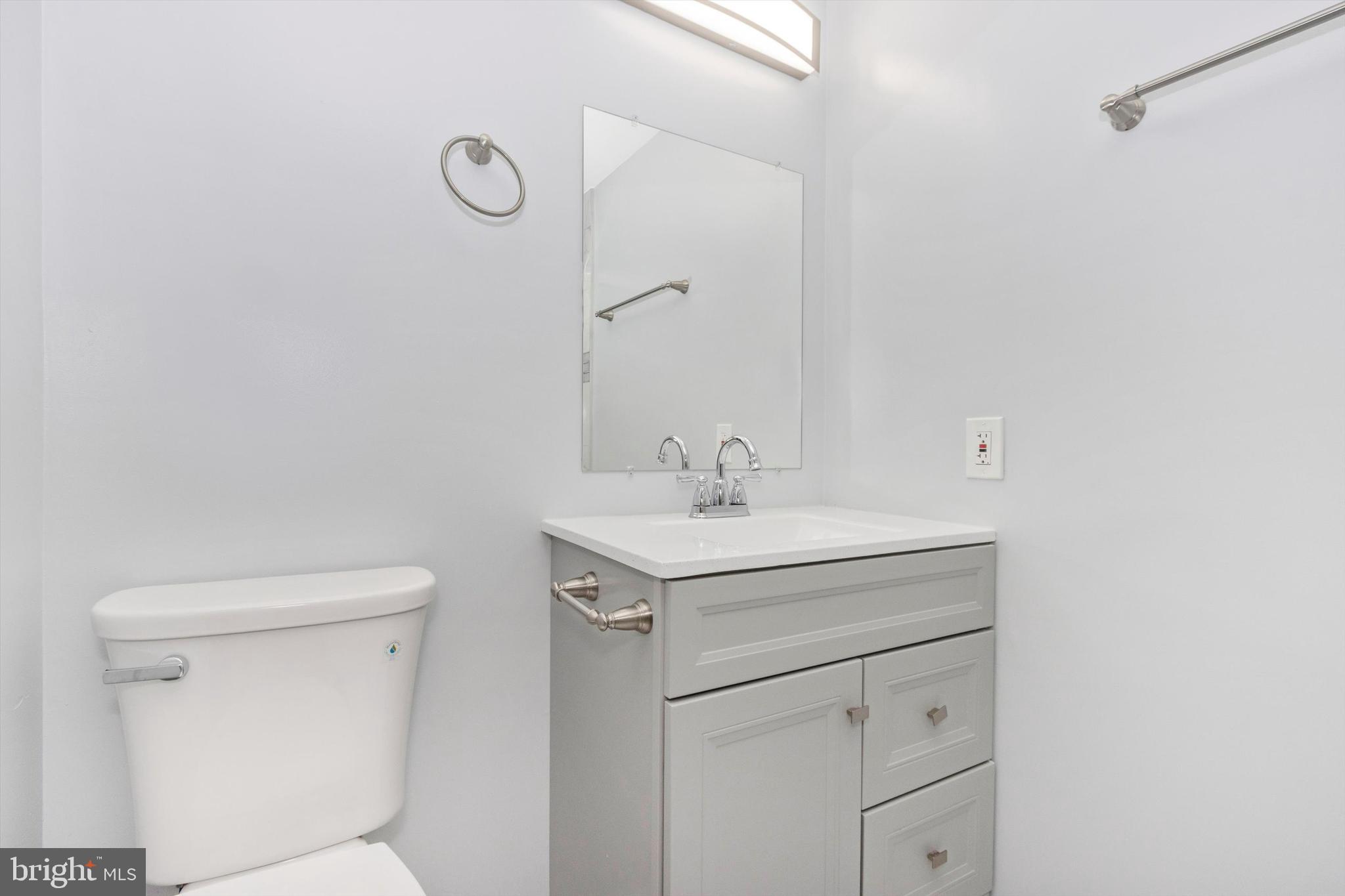 LAKE VILLAGE MANOR - Residential Lease