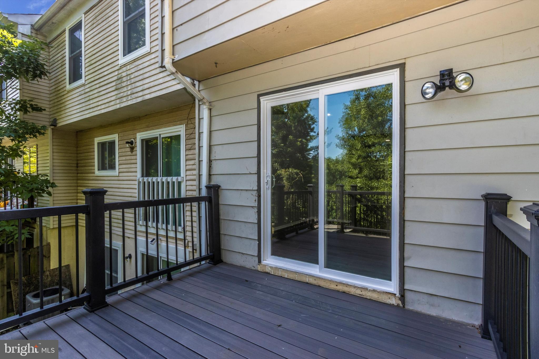 LAKE VILLAGE MANOR - Residential Lease