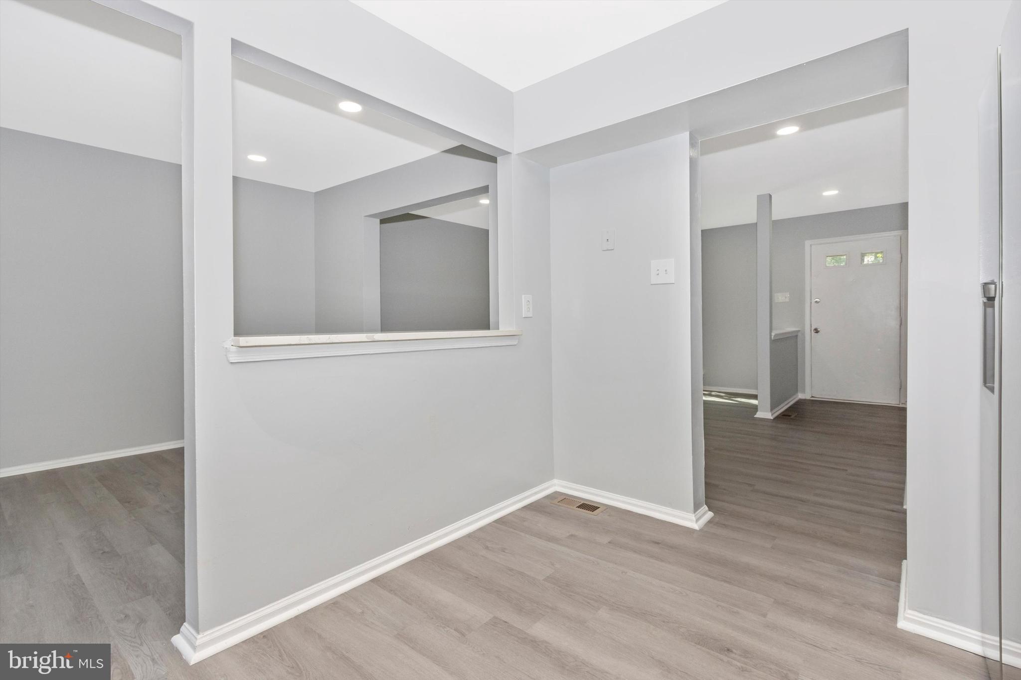 LAKE VILLAGE MANOR - Residential Lease