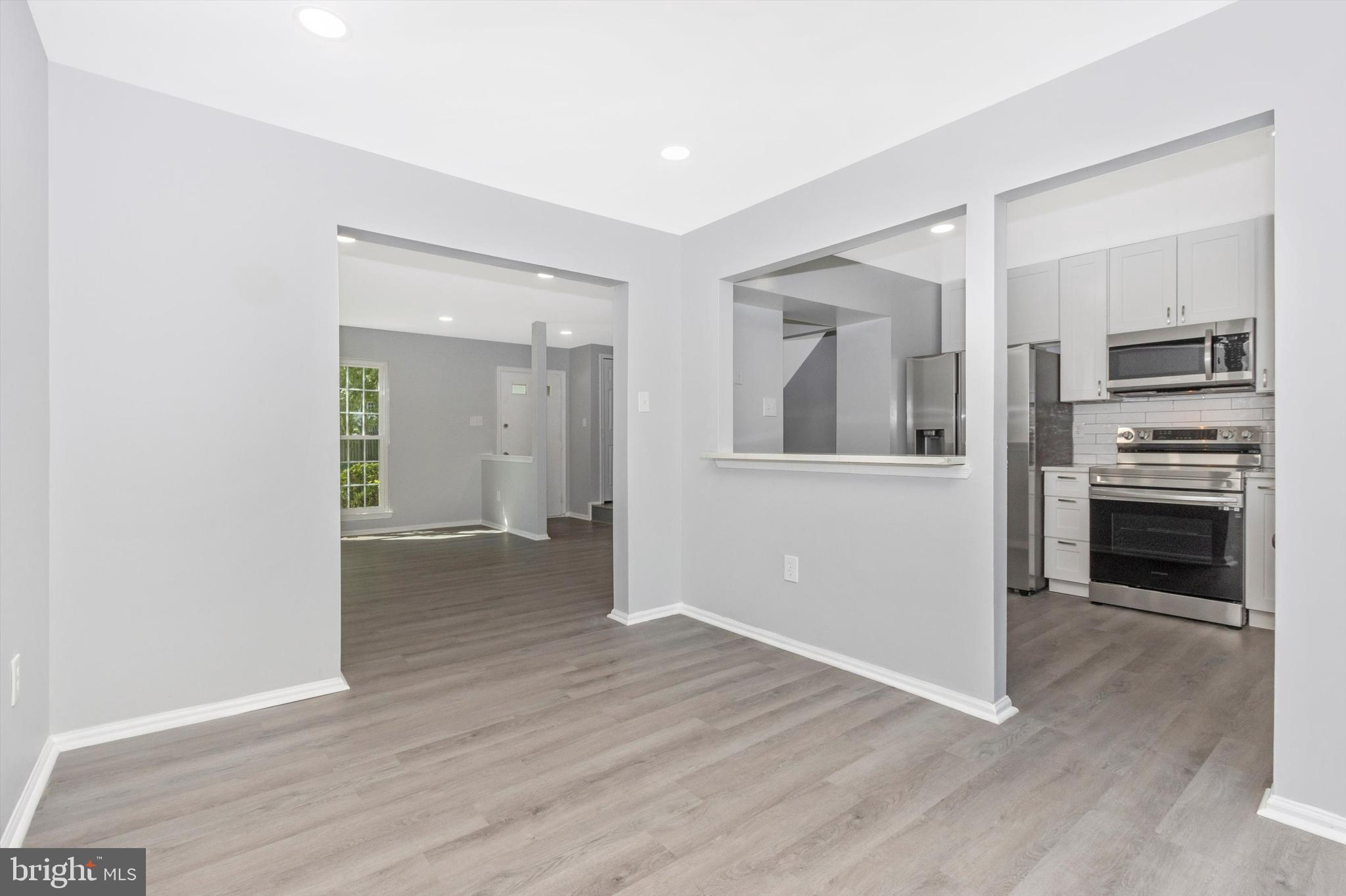 LAKE VILLAGE MANOR - Residential Lease