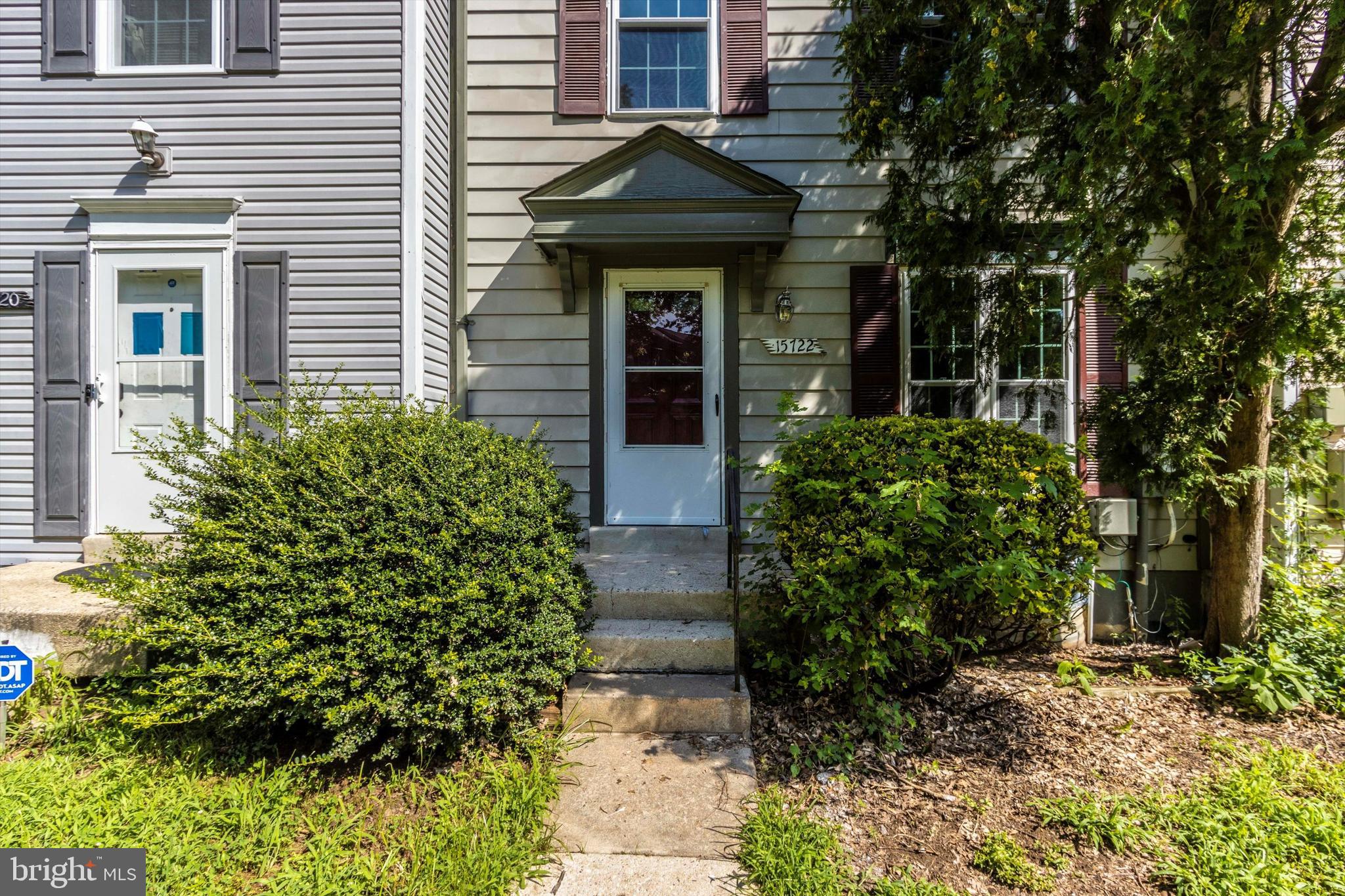 LAKE VILLAGE MANOR - Residential Lease