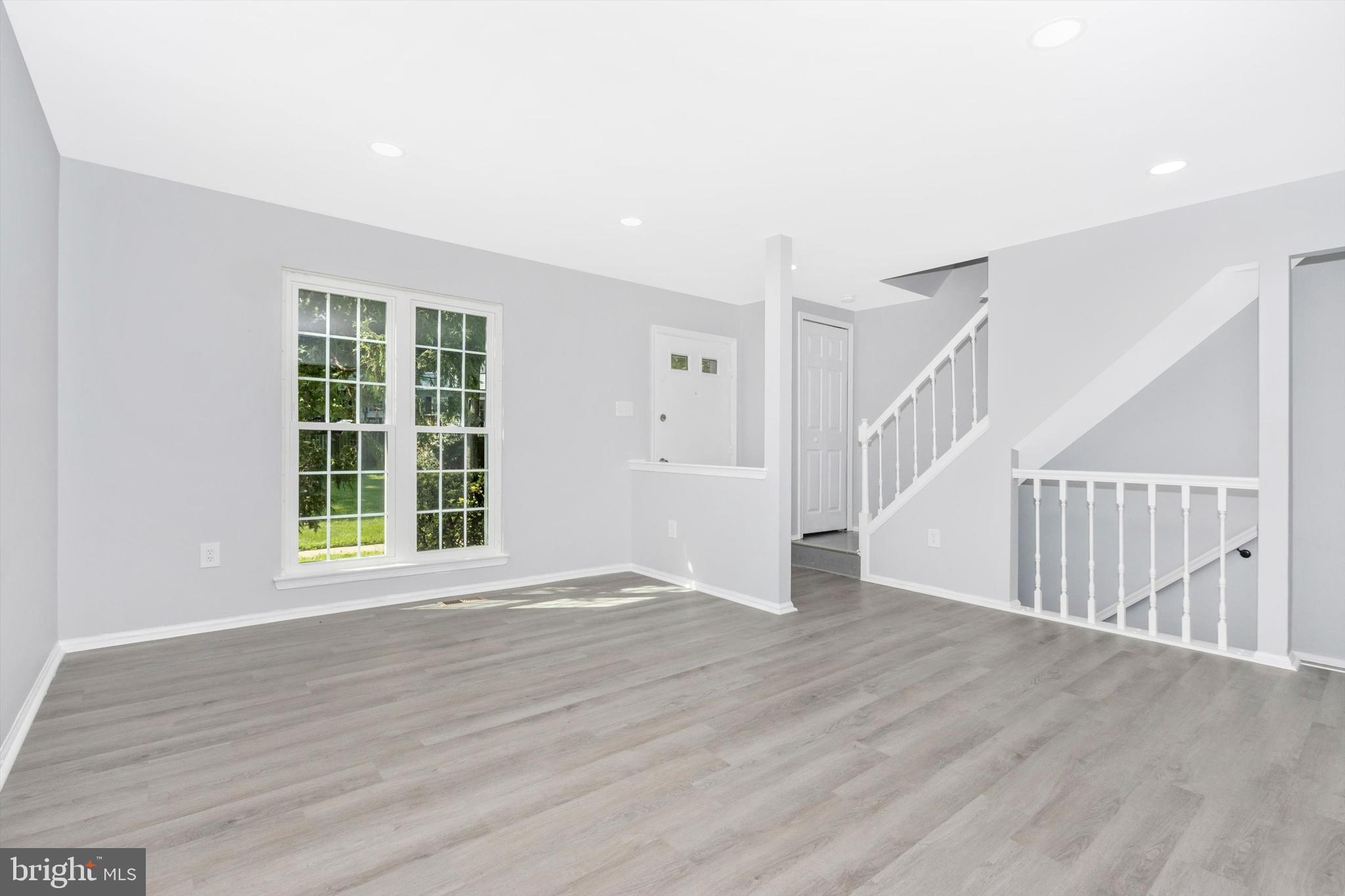 LAKE VILLAGE MANOR - Residential Lease