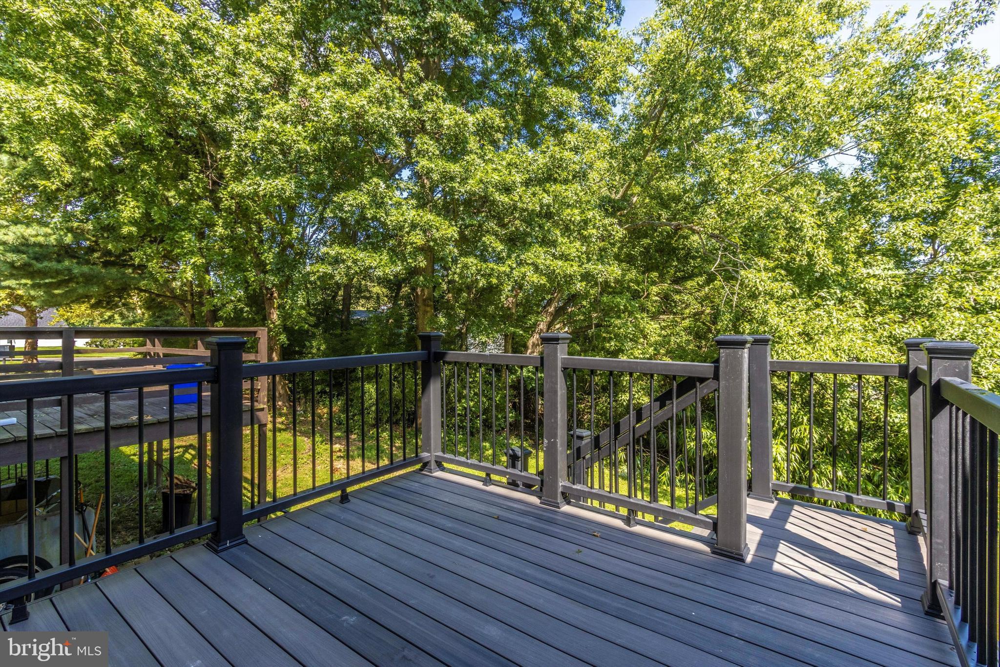 LAKE VILLAGE MANOR - Residential Lease