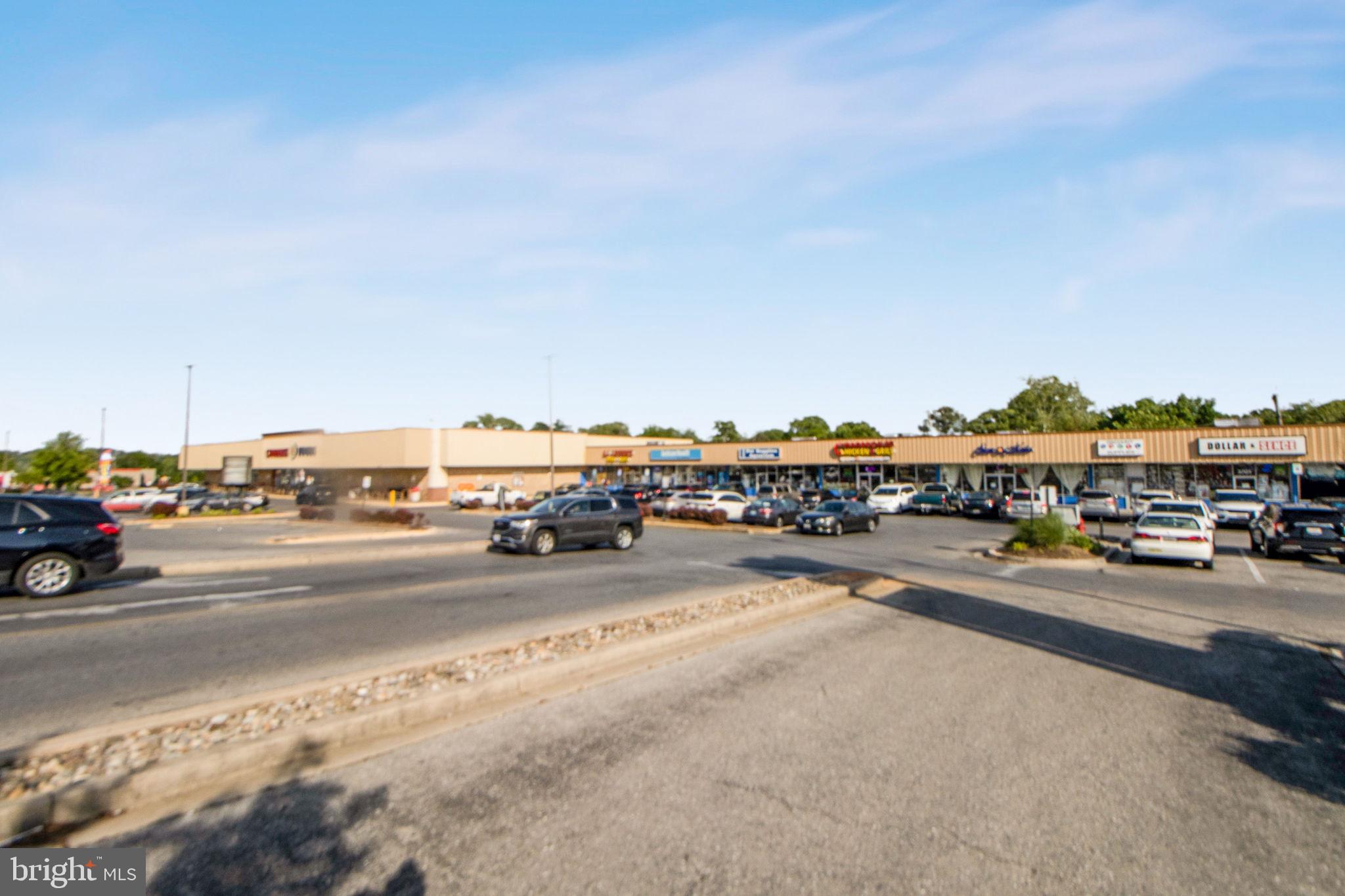 COLMAR MANOR - Residential